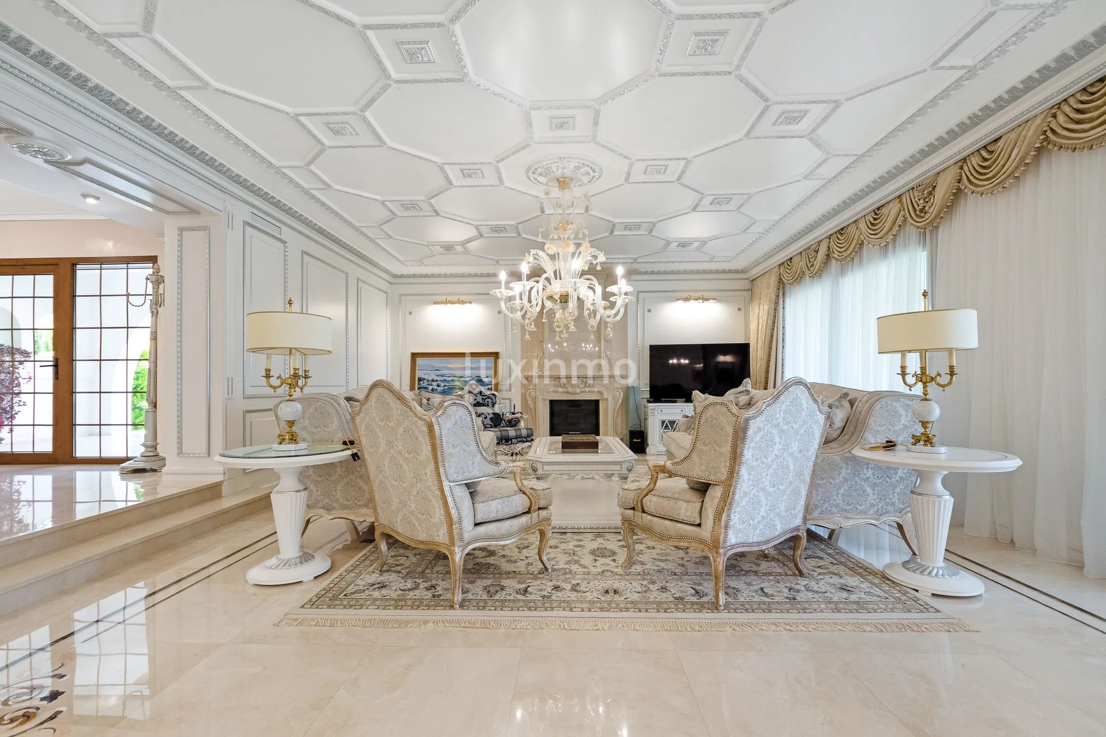 Spectacular front line beach villa in Albir — photo 40