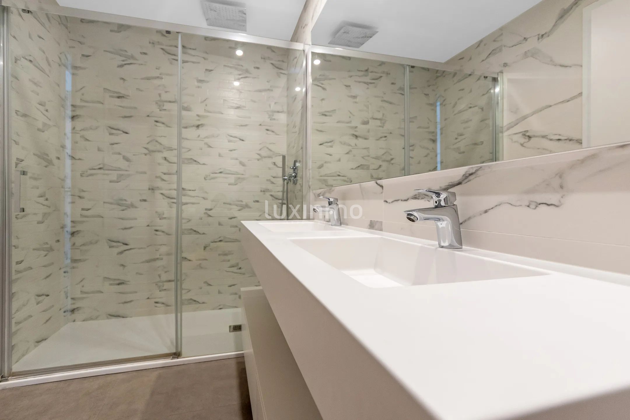 Beautiful 2 bedroom apartment in Sunset Waves for sale — photo 19