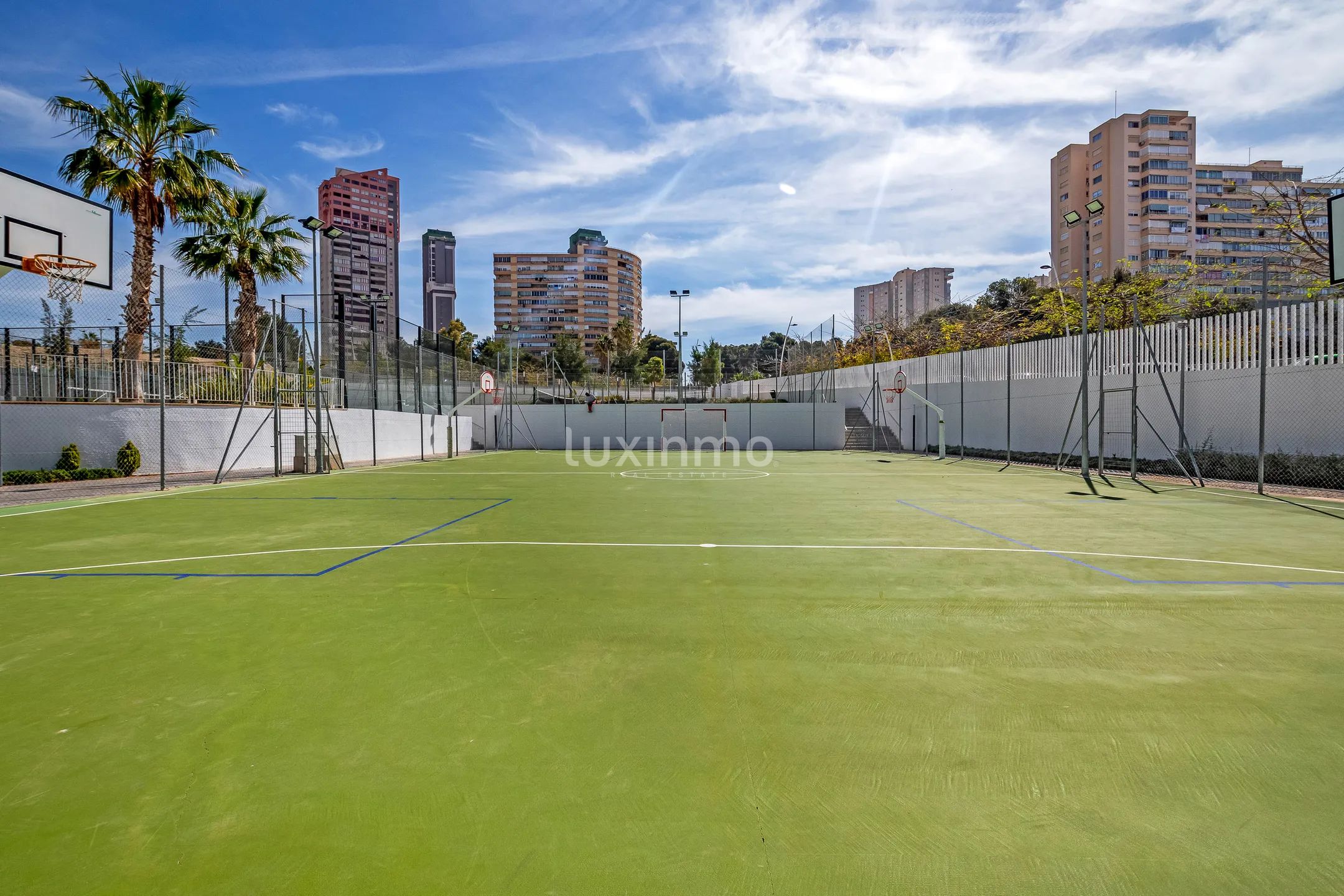 Beautiful 2 bedroom apartment in Sunset Waves for sale — photo 23