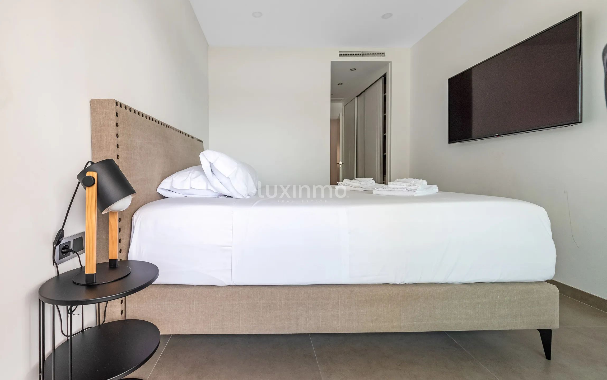 Beautiful 2 bedroom apartment in Sunset Waves for sale — photo 18