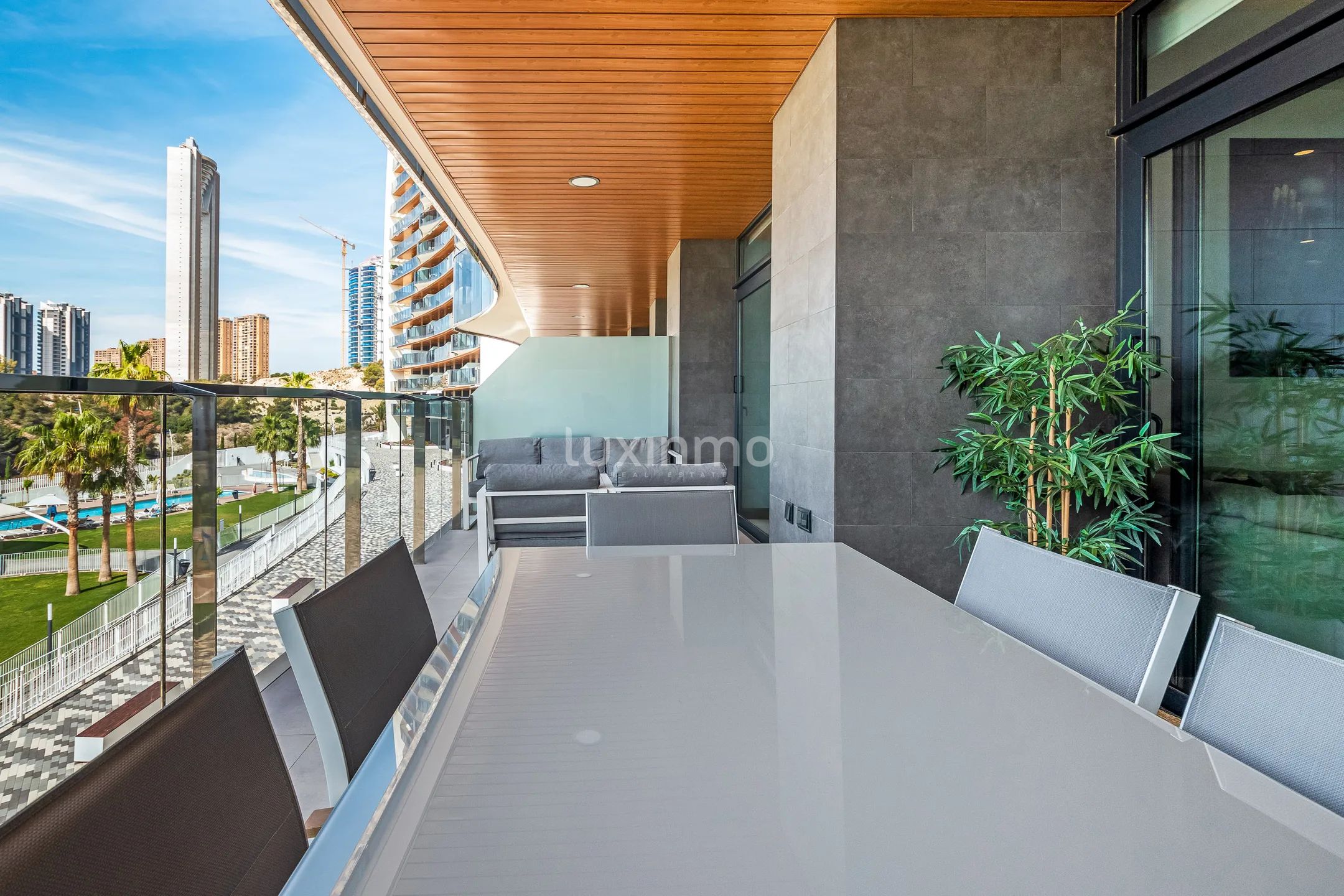 Beautiful 2 bedroom apartment in Sunset Waves for sale — photo 14