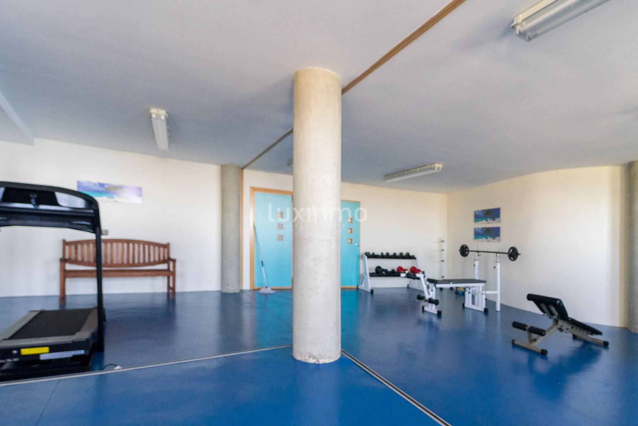 Mediterranean Modern Penthouse with Panoramic Sea Views — photo 34