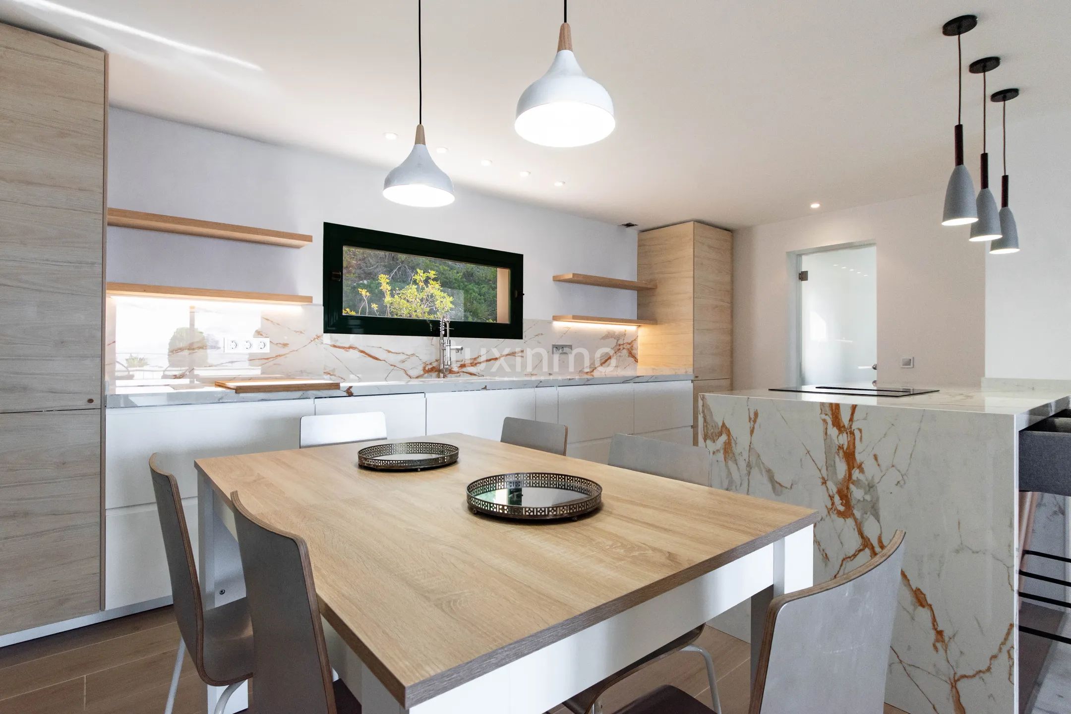 Mediterranean Modern Penthouse with Panoramic Sea Views — photo 13