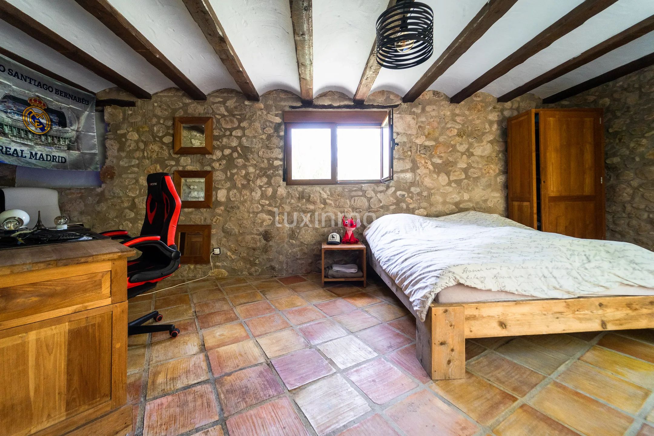 Vakker rustikk enebolig med fjellutsikt og nær elven — photo 27