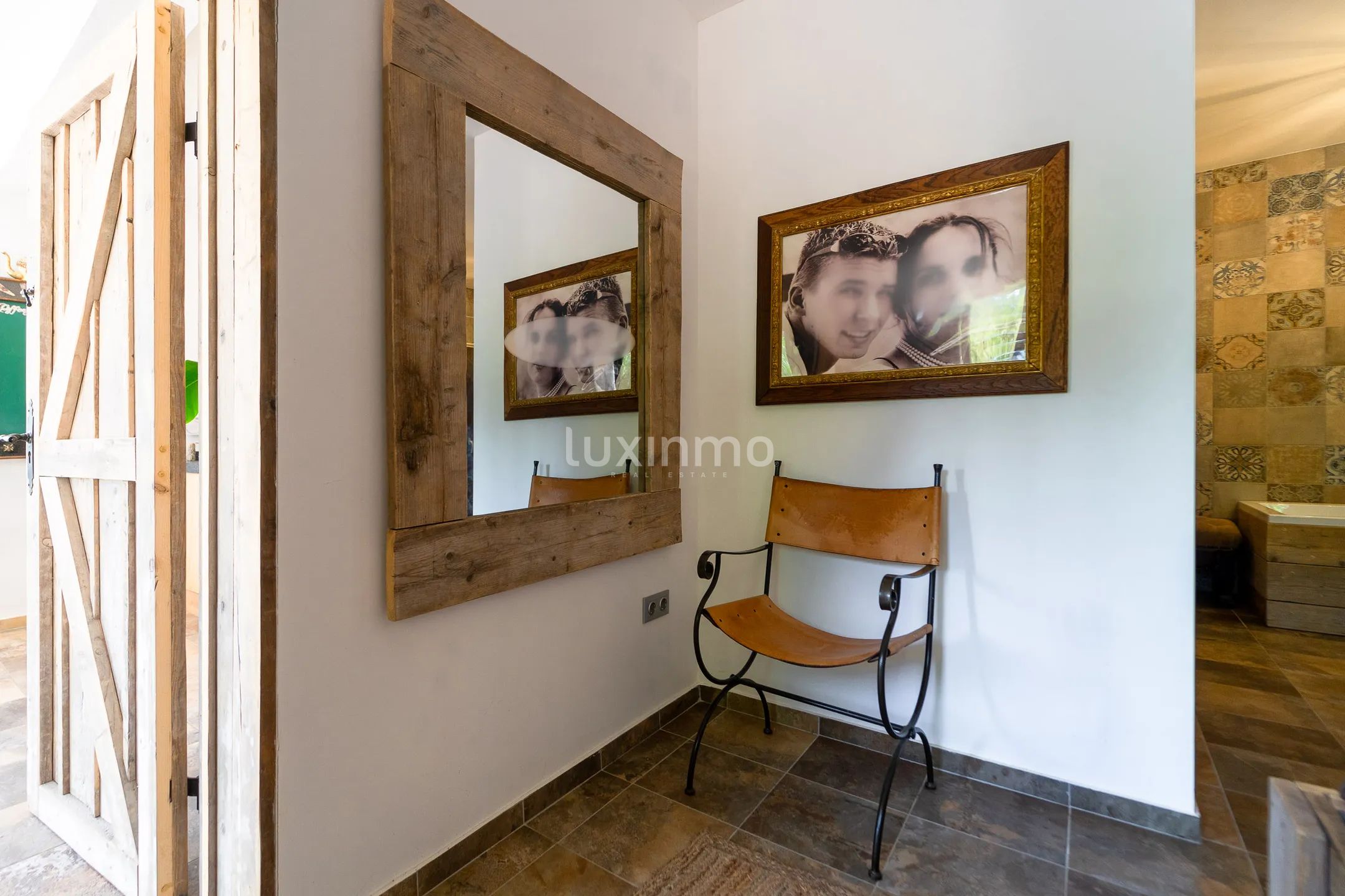 Vakker rustikk enebolig med fjellutsikt og nær elven — photo 43