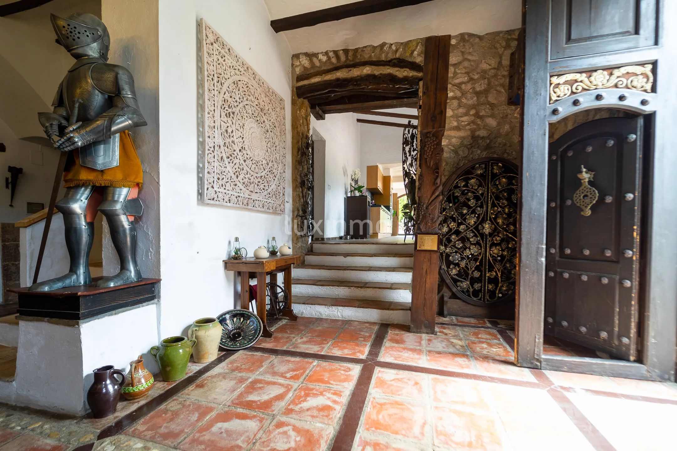 Vakker rustikk enebolig med fjellutsikt og nær elven — photo 33