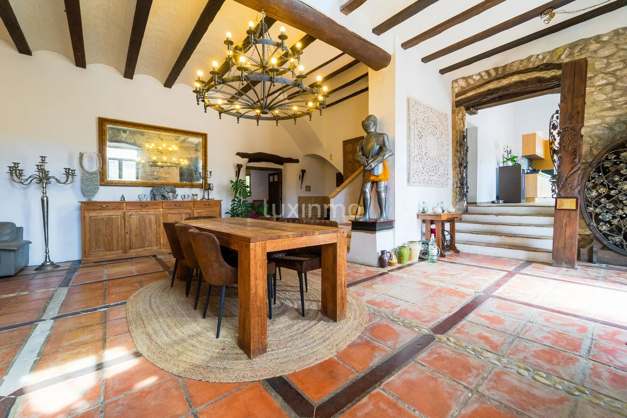 Vakker rustikk enebolig med fjellutsikt og nær elven — photo 19