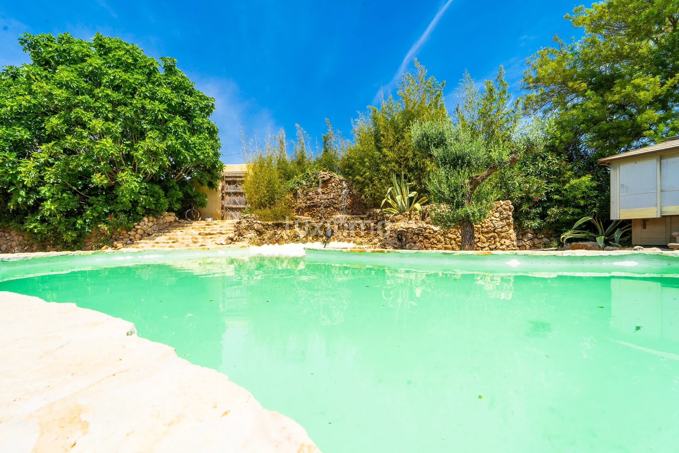 Vakker rustikk enebolig med fjellutsikt og nær elven — photo 51