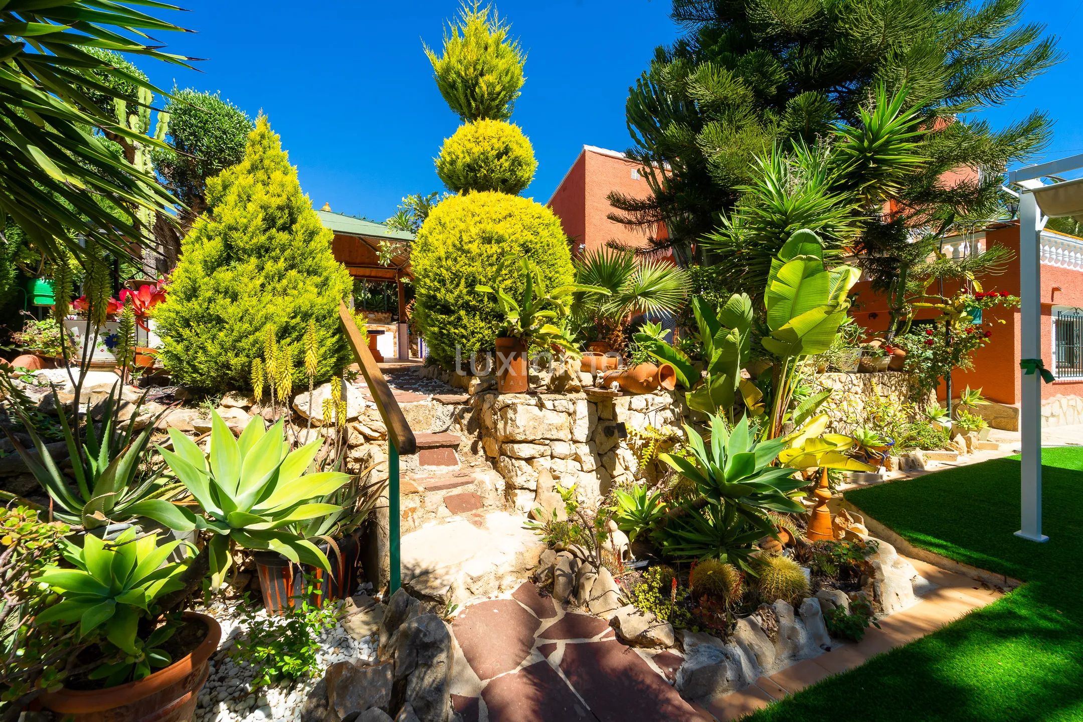 Maison rustique à Calpe avec vue sur la mer et piscine privée — photo 46