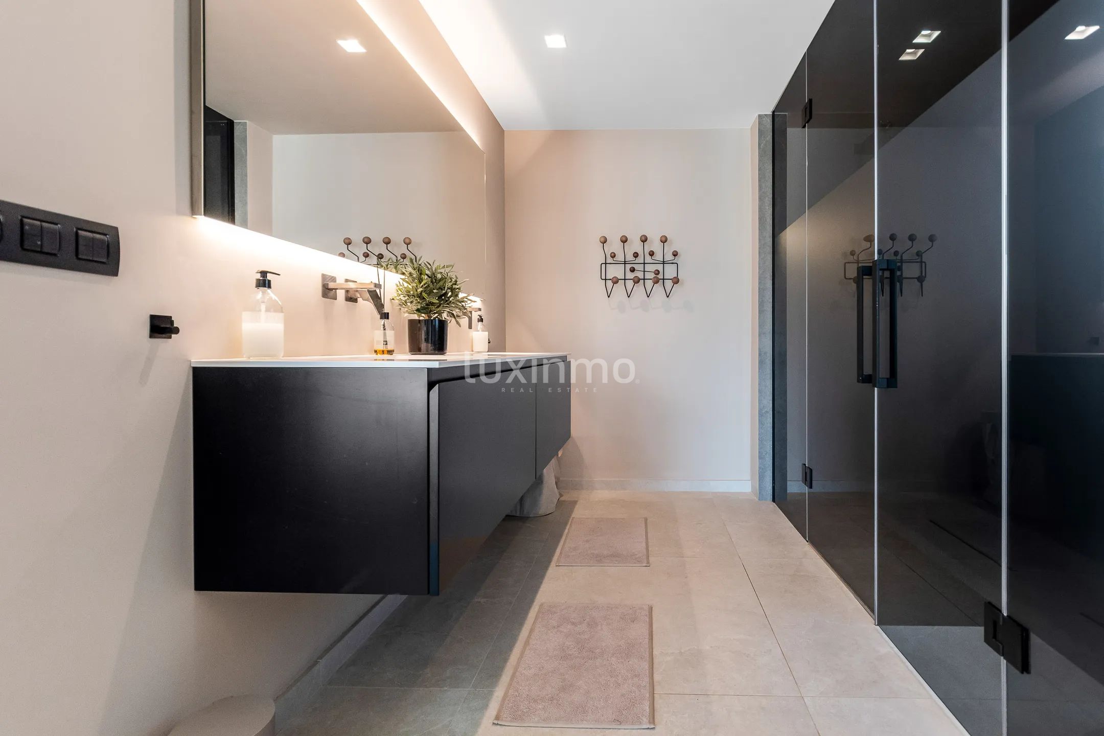 Beautiful luxury villa with sea views for sale in Albir — photo 8