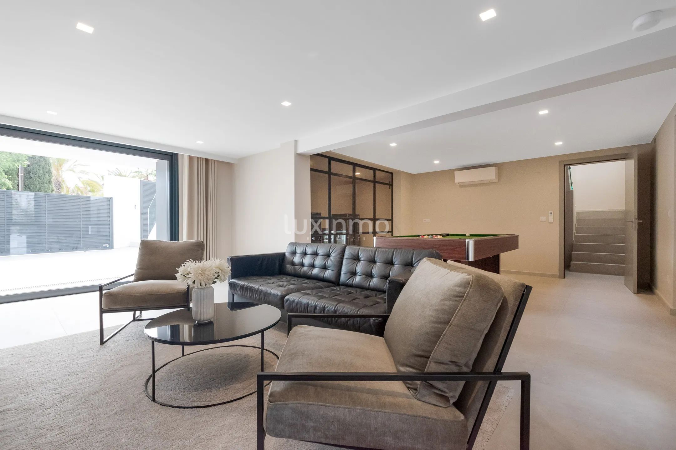 Beautiful luxury villa with sea views for sale in Albir — photo 35