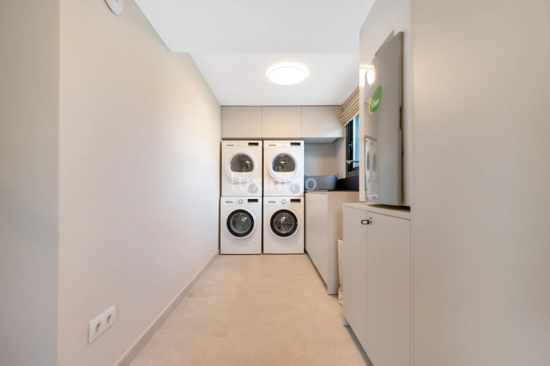 Beautiful luxury villa with sea views for sale in Albir — photo 40