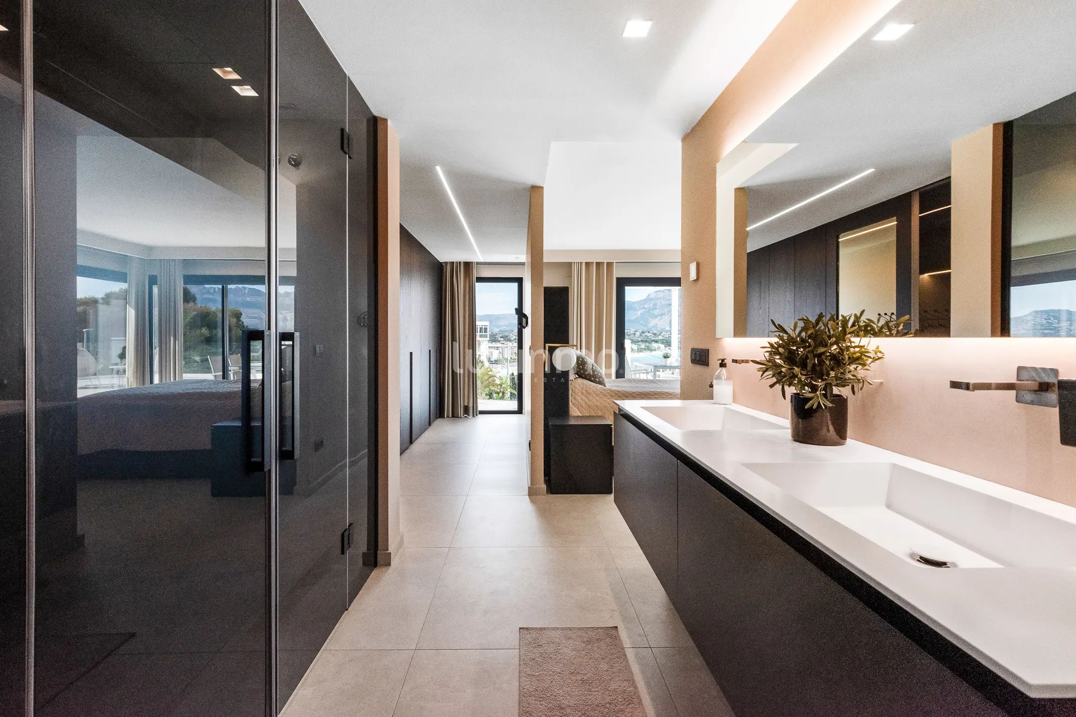 Beautiful luxury villa with sea views for sale in Albir — photo 9