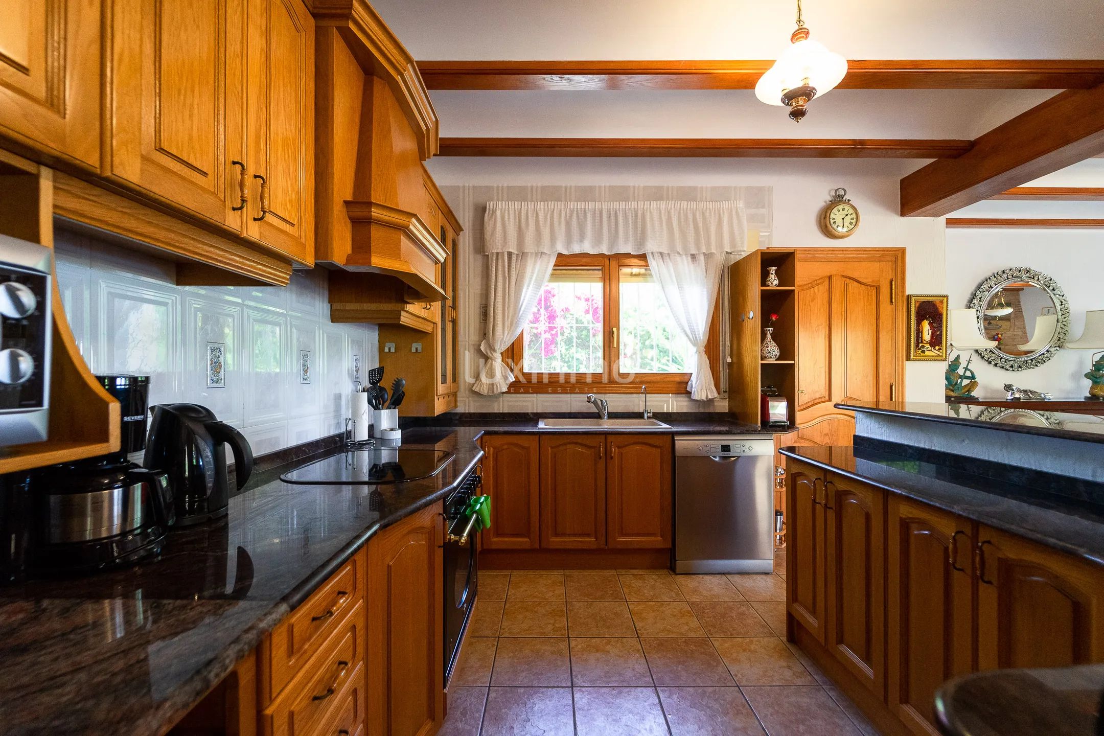 Luxurius colonial style detached house in Calpe, Alicante — photo 18