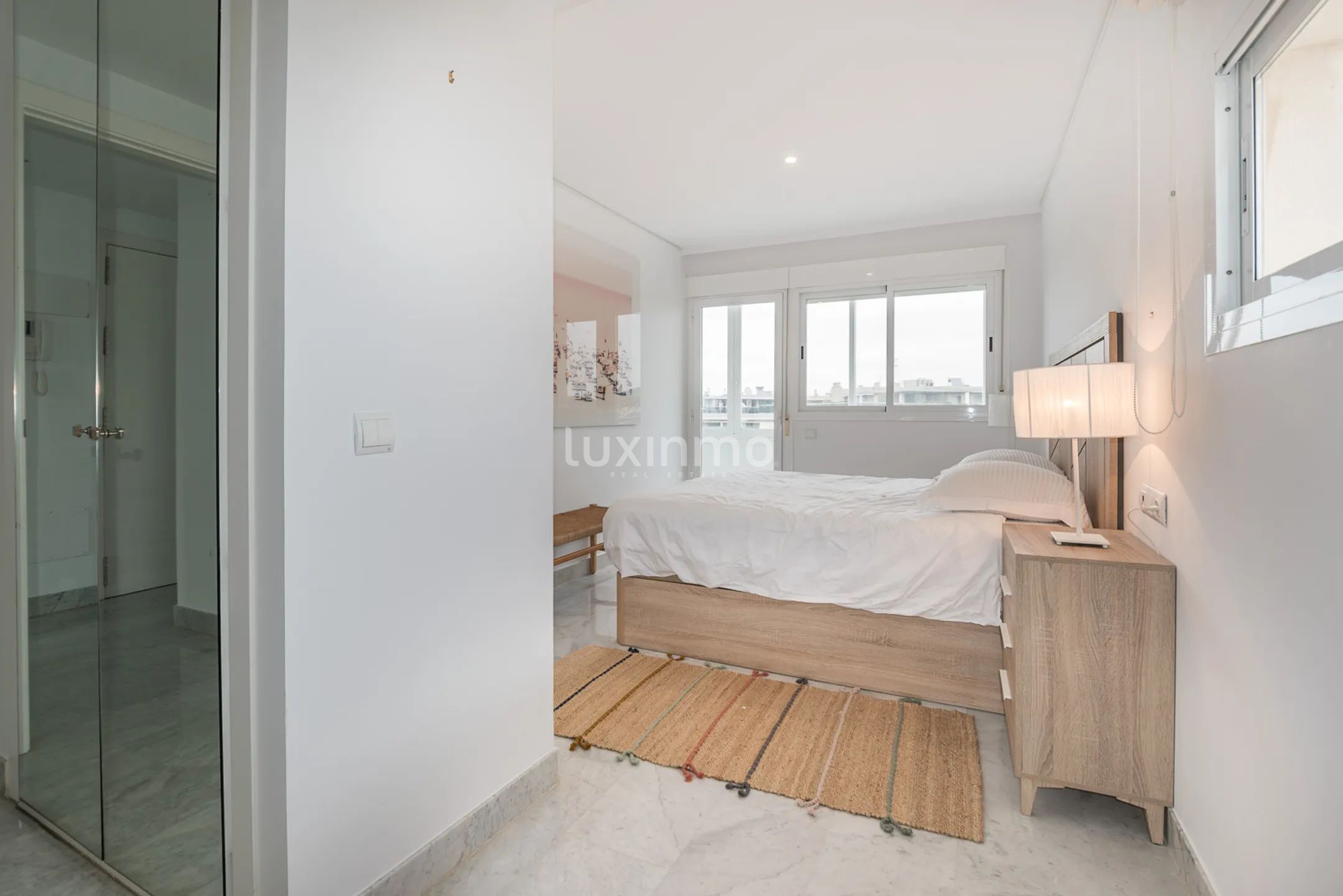 Flat for rent with Sea views in Marina Botafoch — photo 10