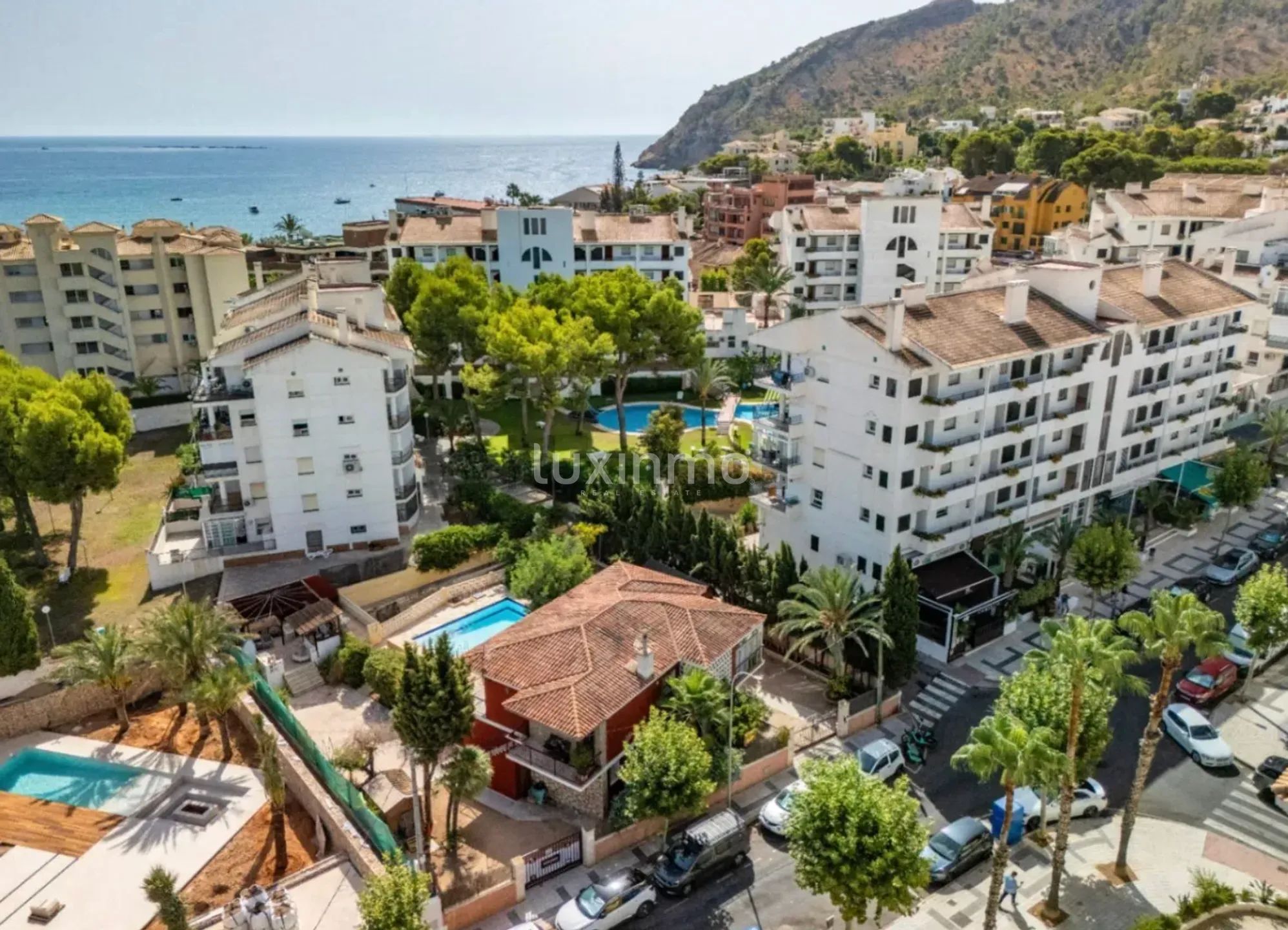 Villa in the heart of Albir for sale — photo 2