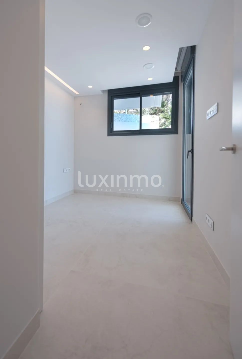 Erste Linie und moderne Wohnung in Playa Poniente, Benidorm — photo 3