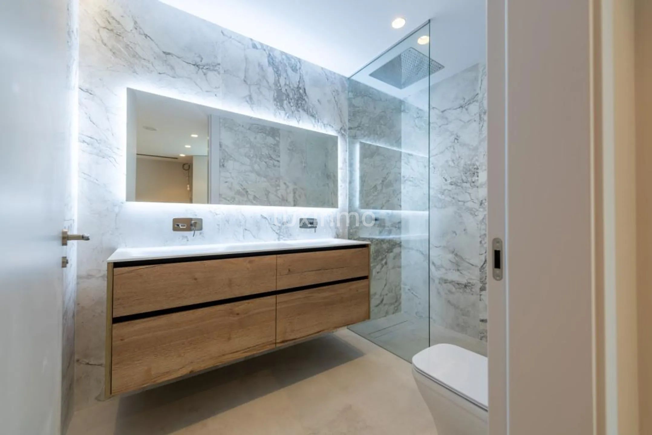 Impresionante dúplex en primera línea en Playa de Poniente, Benidorm — photo 10