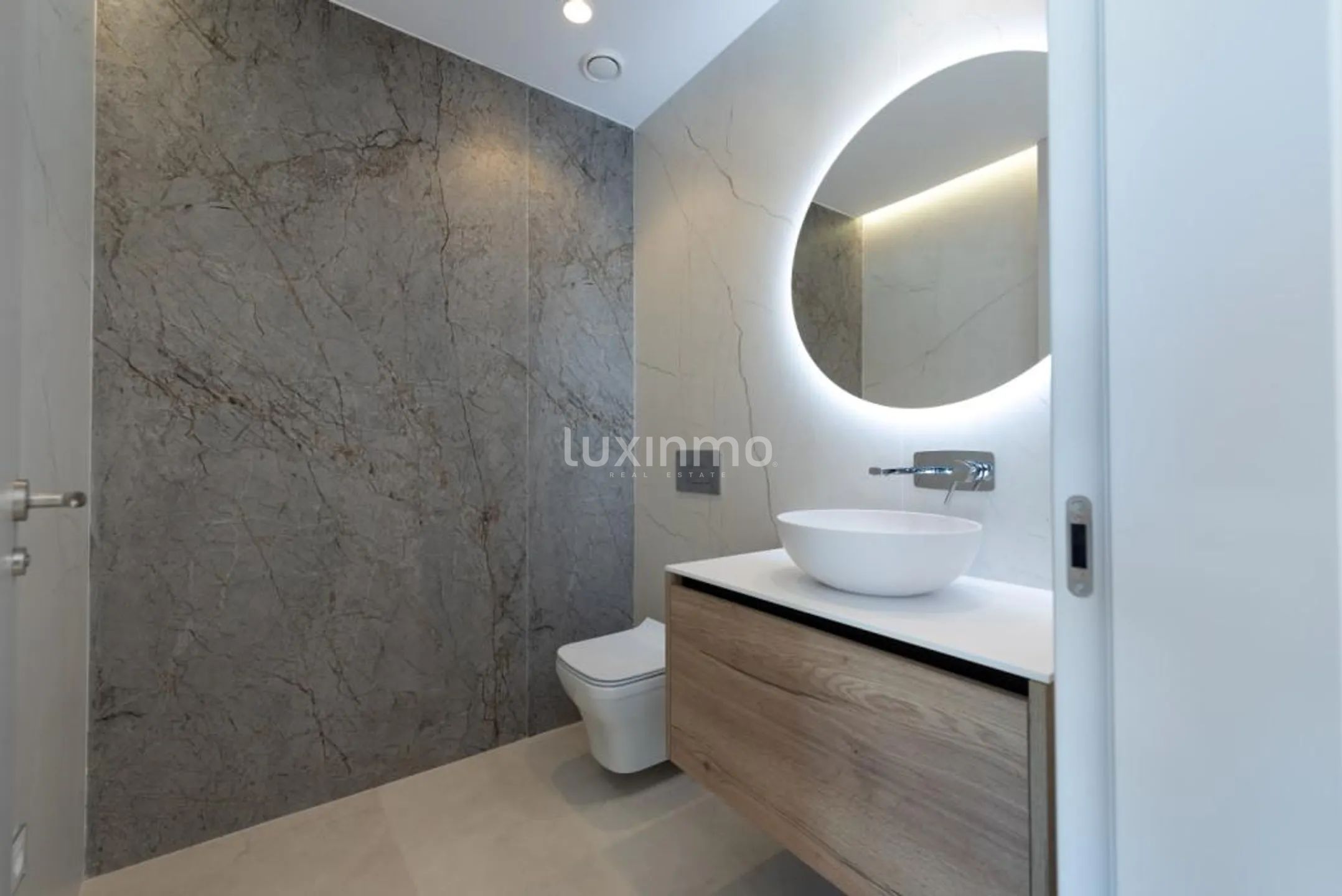 Impresionante dúplex en primera línea en Playa de Poniente, Benidorm — photo 8