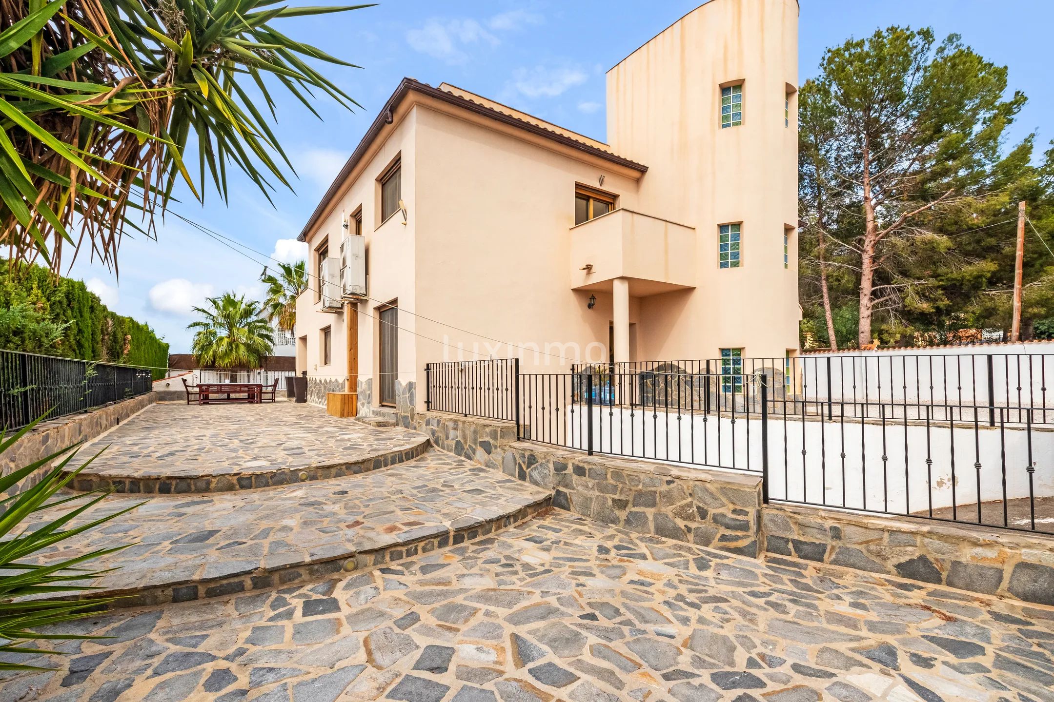 Schöne Villa mit Pool zu verkaufen in Albir — photo 30