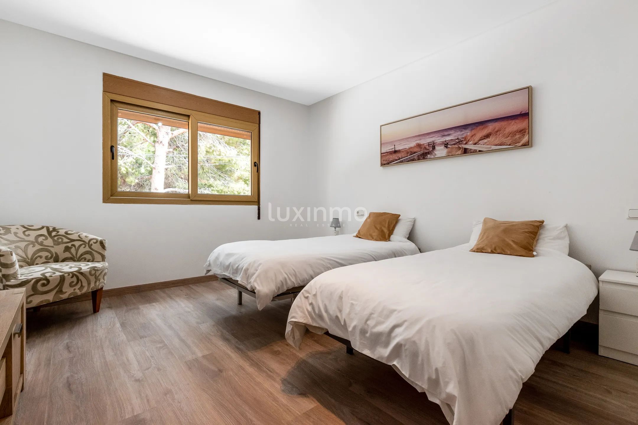 Preciosa villa con piscina en venta en Albir — photo 19