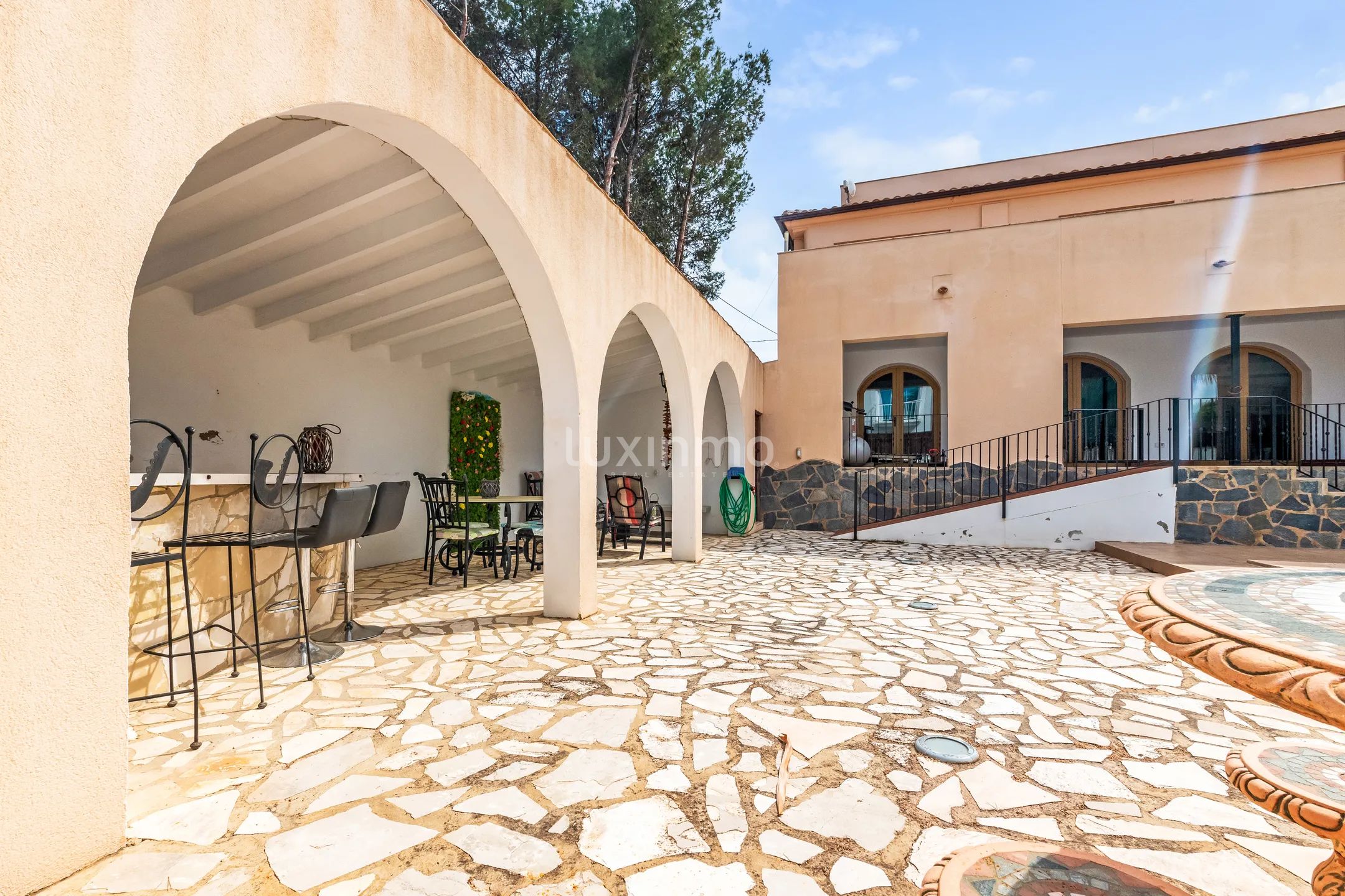 Schöne Villa mit Pool zu verkaufen in Albir — photo 28