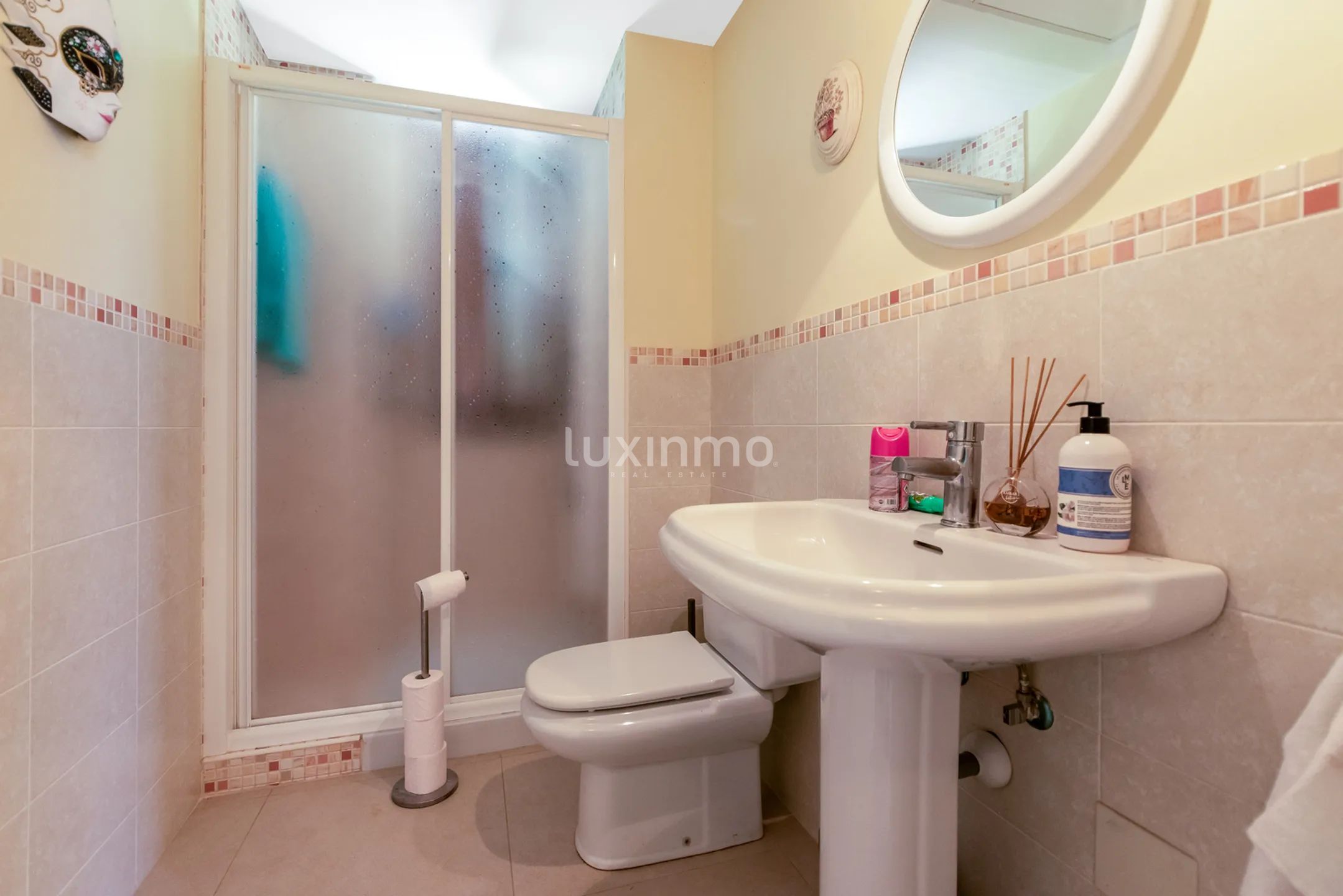 Потрясающая отремонтированная вилла с 4 спальнями в Сьерра-Кортина — photo 15