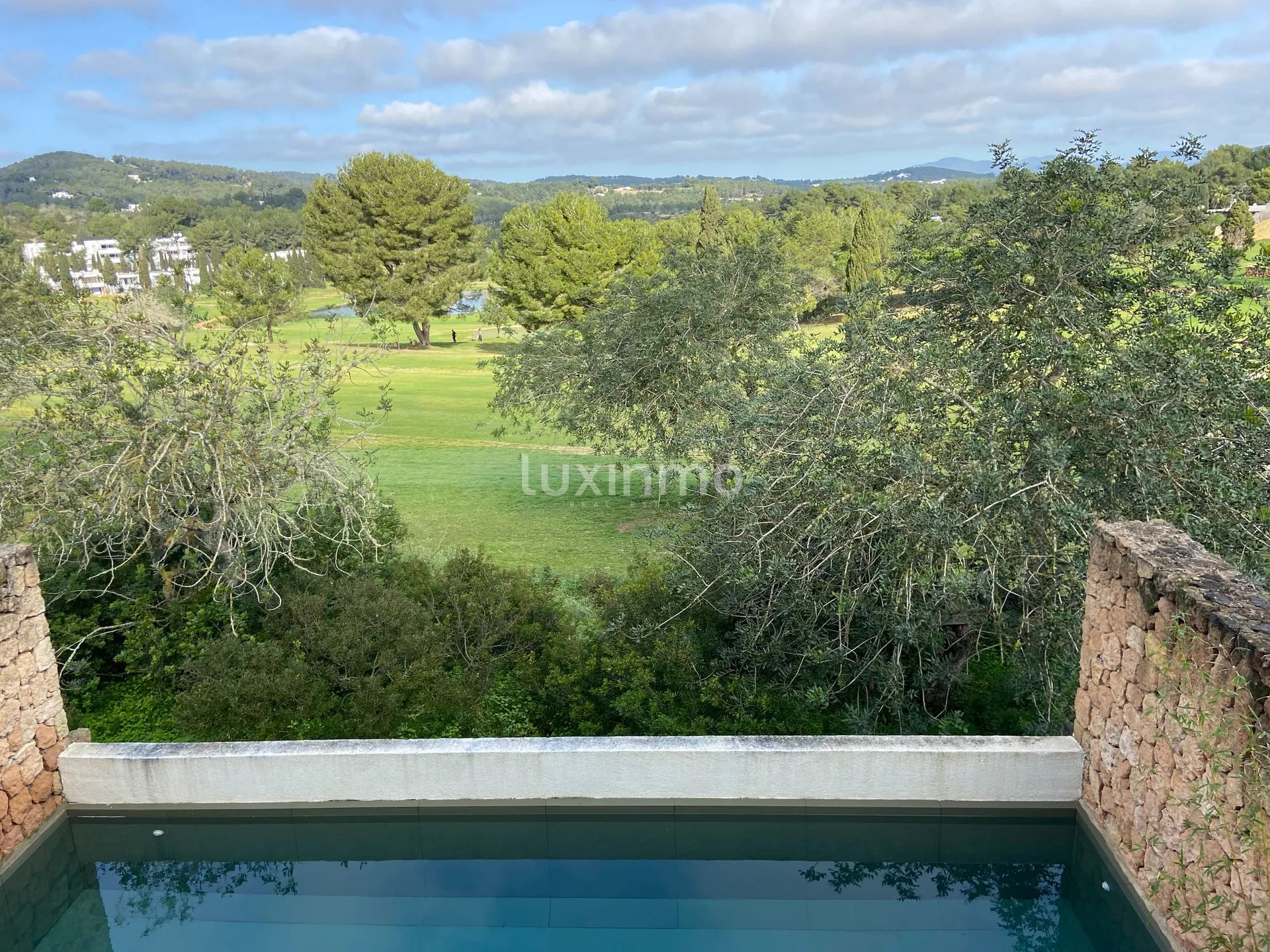 Atemberaubendes modernes 3-Schlafzimmer-Stadthaus mit privatem Pool und Golfblick in Roca Llisa — photo 20