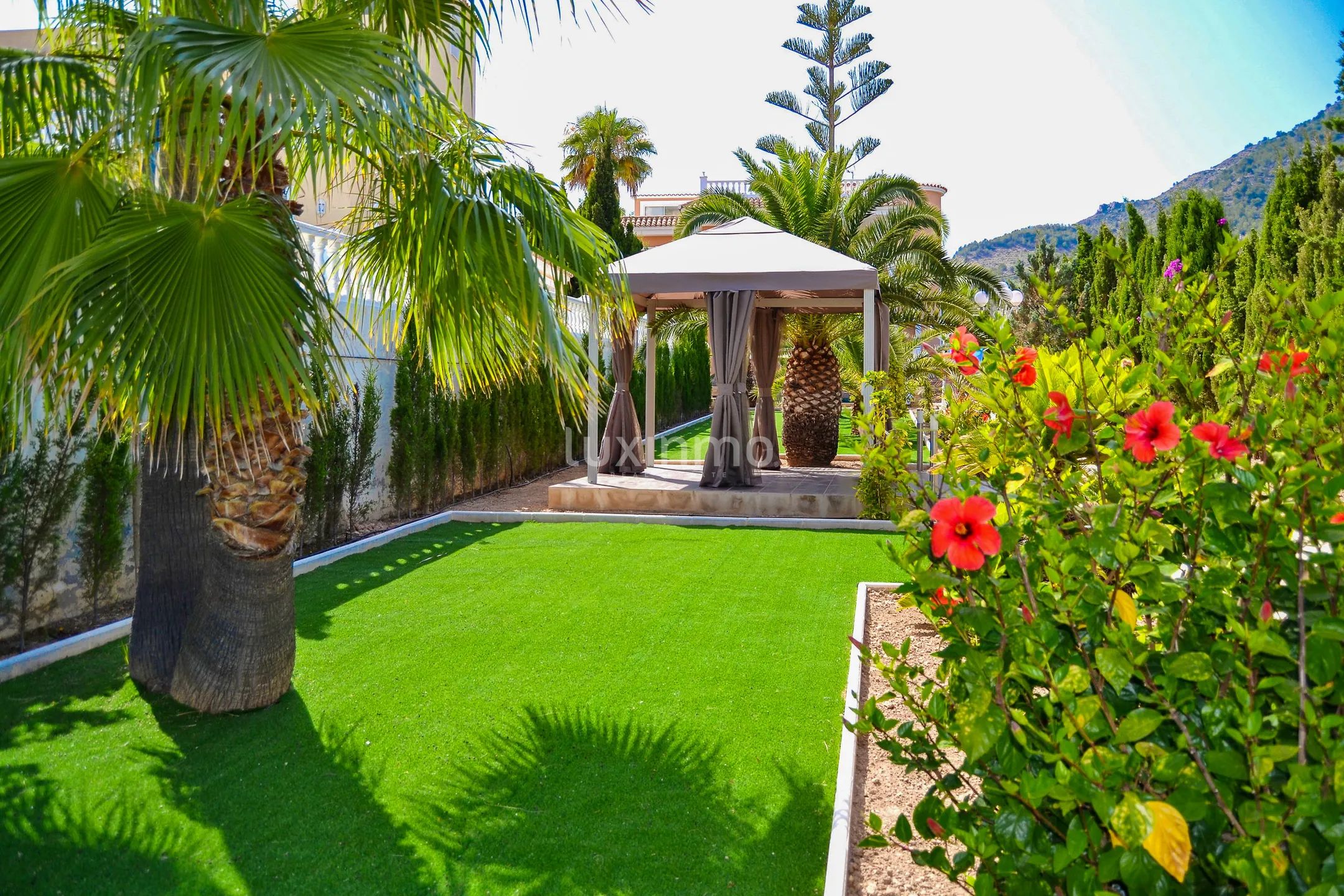 Stunning colonial detached house with sea views in Calpe — photo 24