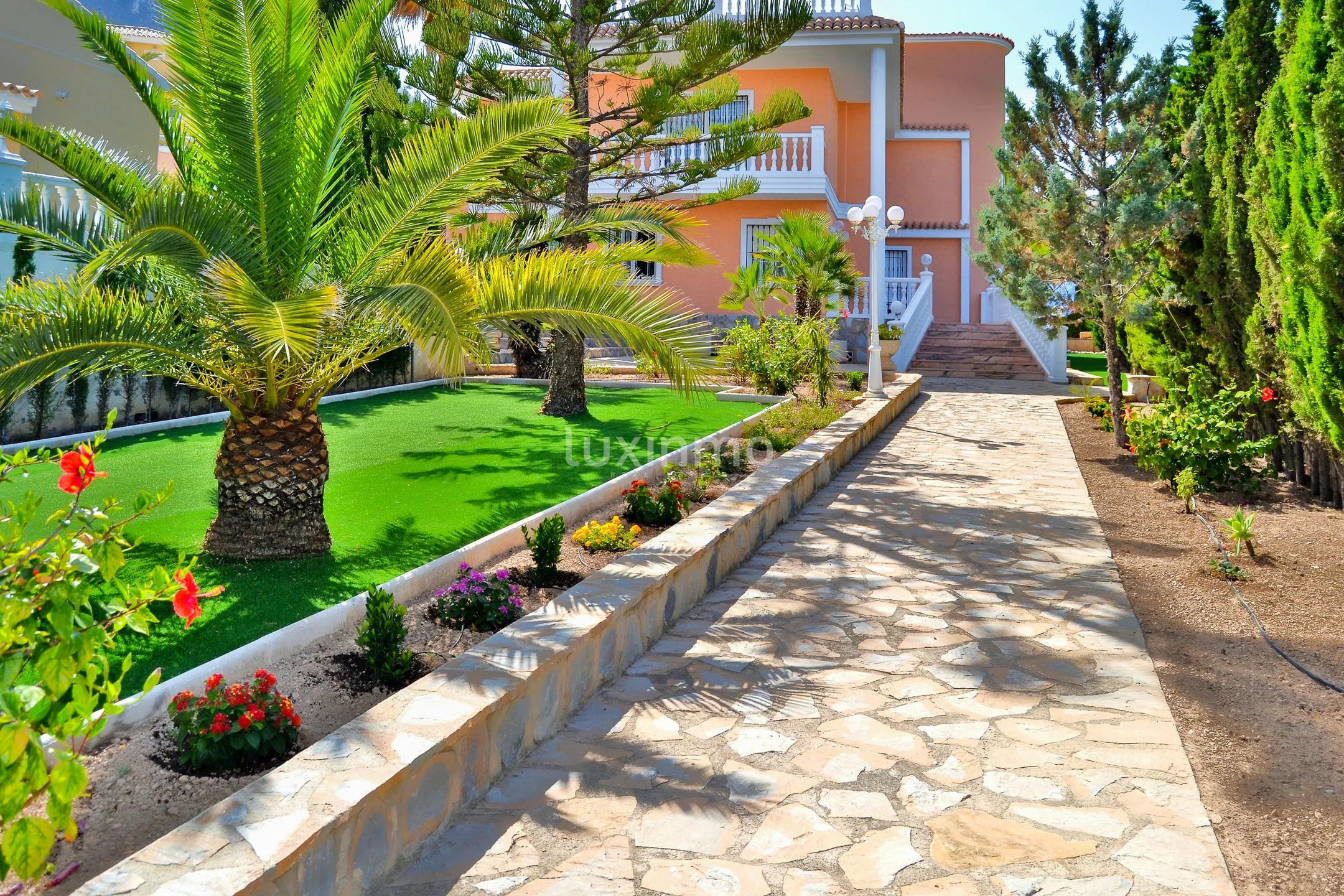 Stunning colonial detached house with sea views in Calpe — photo 21