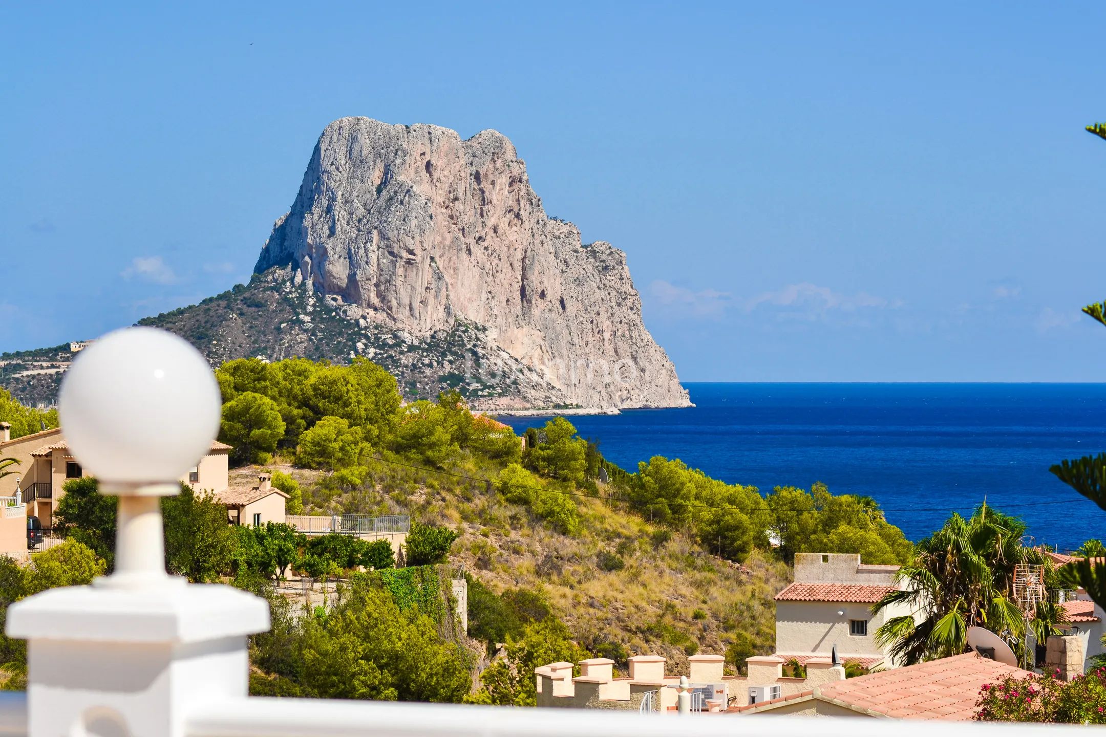 Stunning colonial detached house with sea views in Calpe — photo 19