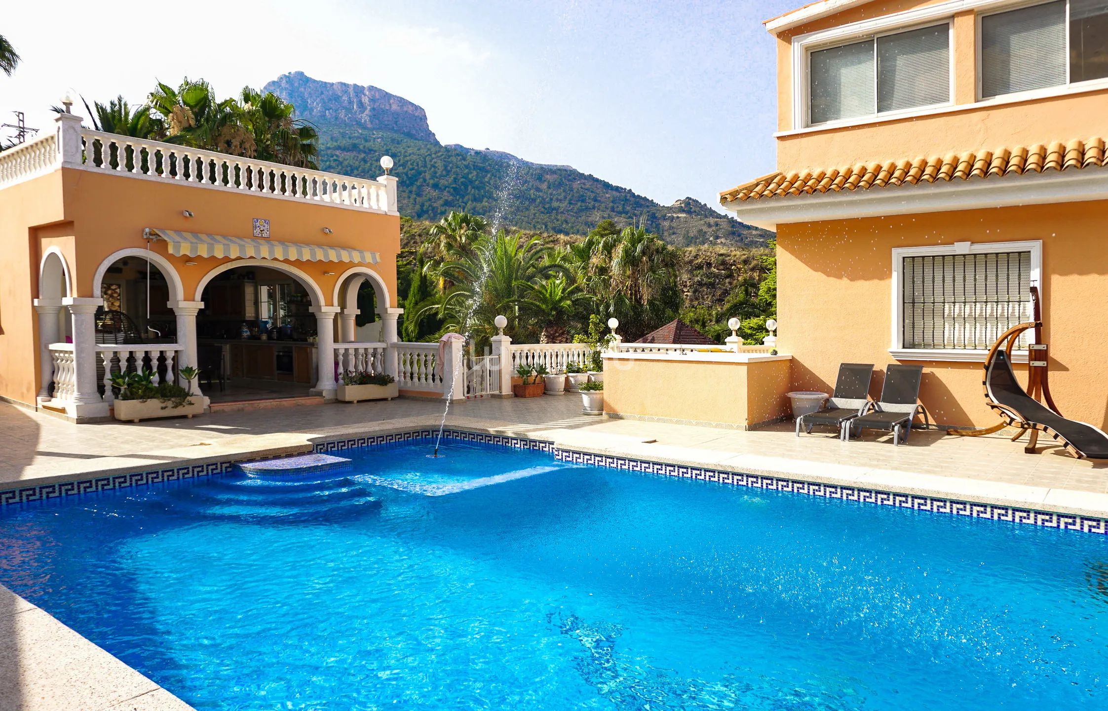 Stunning colonial detached house with sea views in Calpe — photo 42