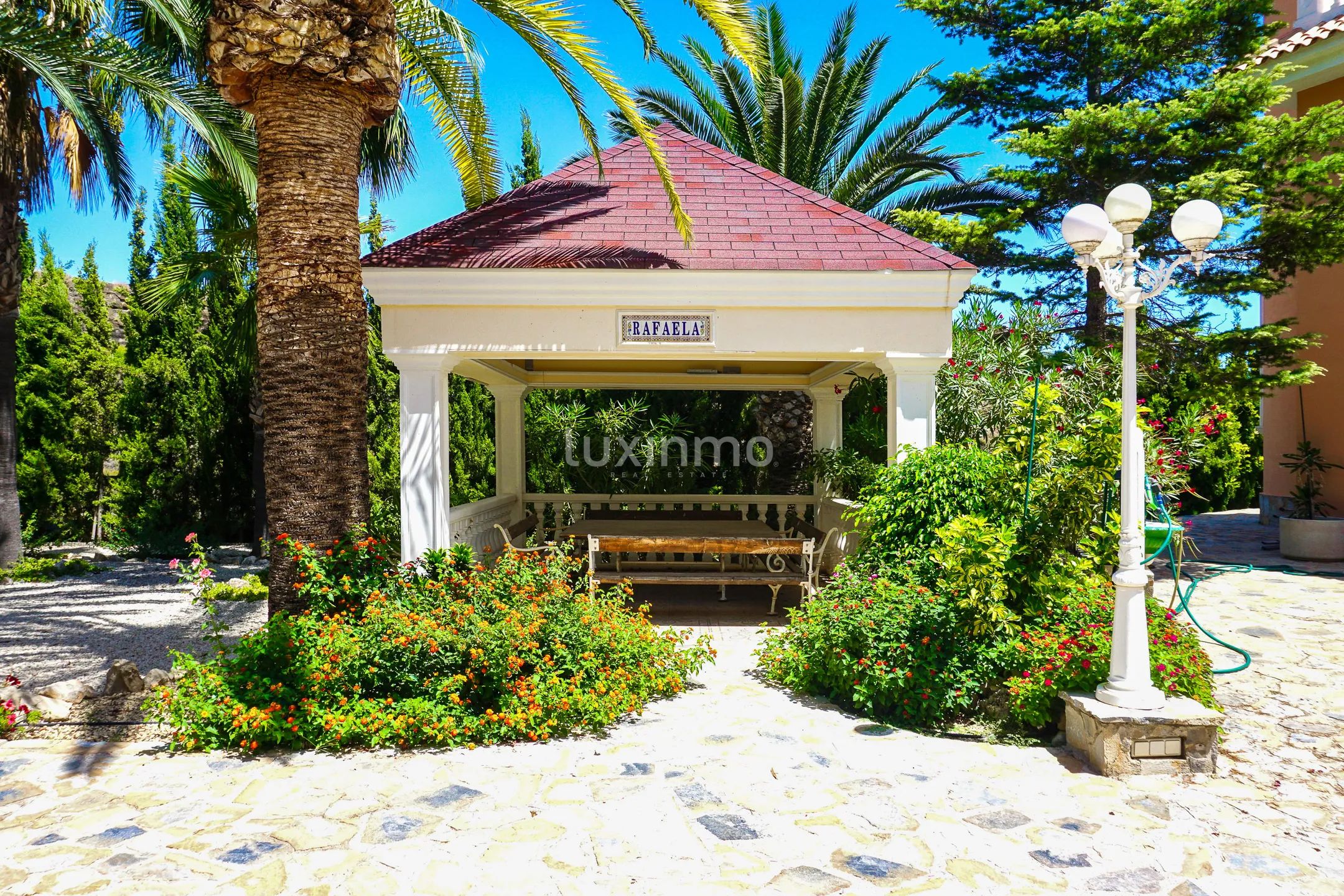 Stunning colonial detached house with sea views in Calpe — photo 33