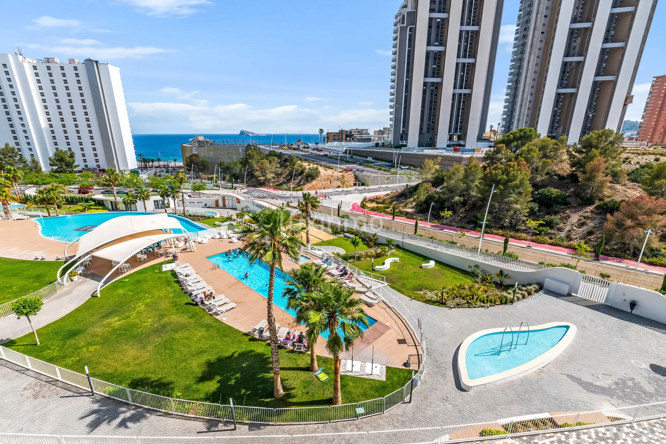 Modern lägenhet till salu i Benidorm med havsutsikt — photo 1