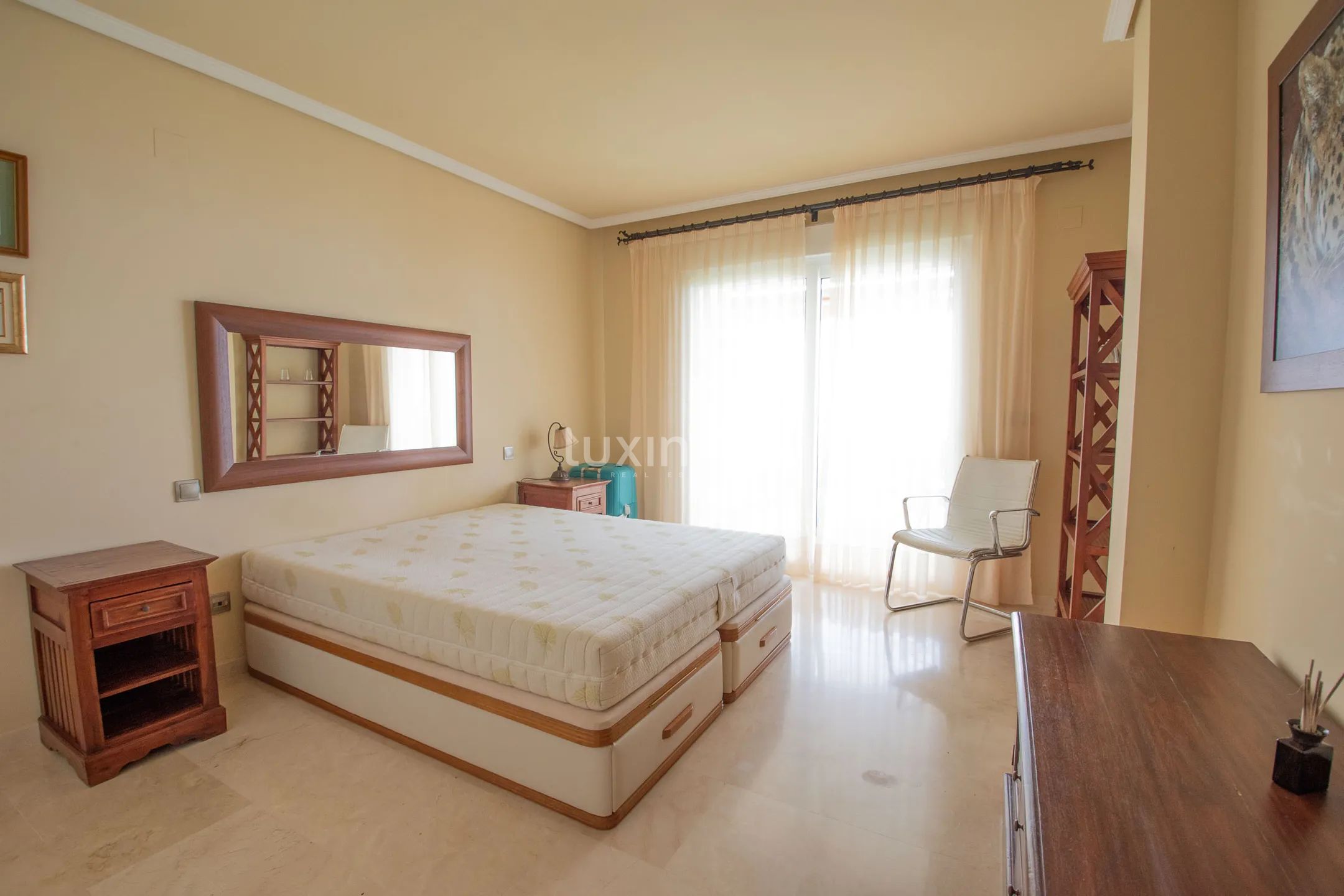 Luxury apartment with breathtaking sea and mountain views in Altea Hills — photo 16