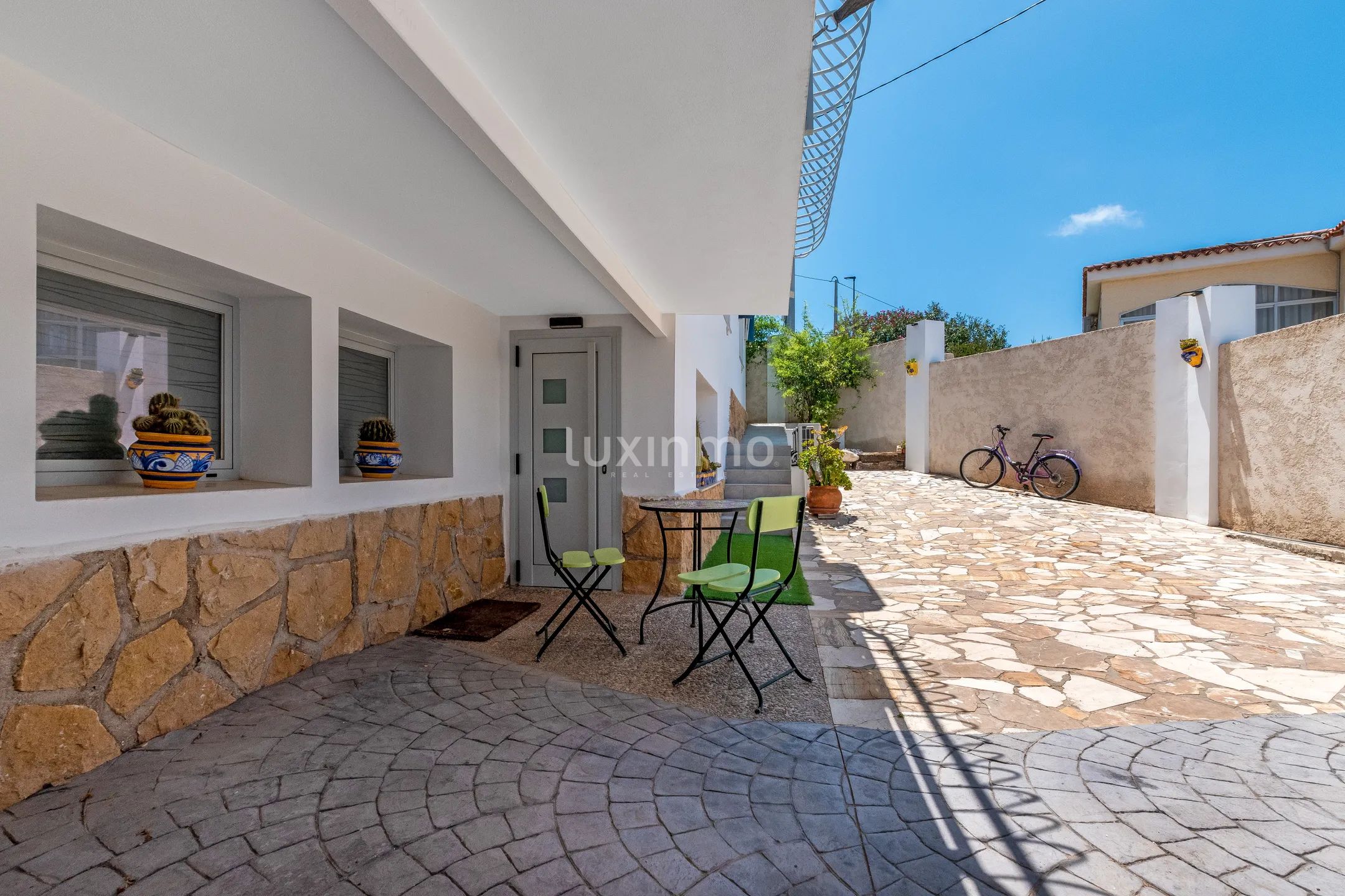 Schöne Villa mit Pool zu verkaufen in Albir — photo 23