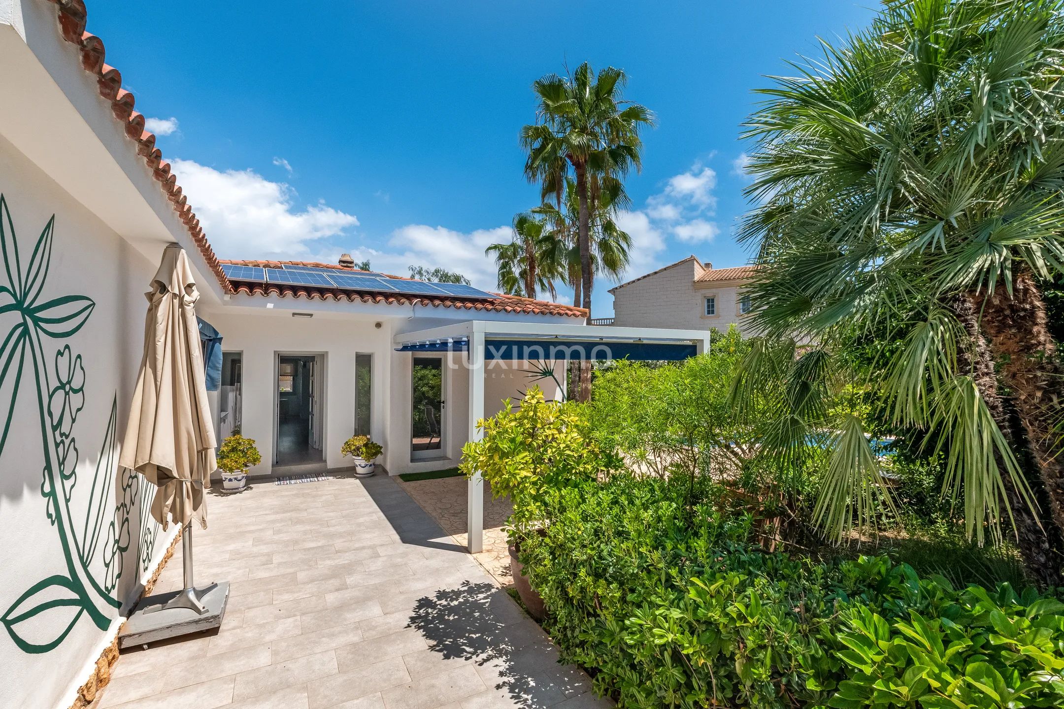 Schöne Villa mit Pool zu verkaufen in Albir — photo 26