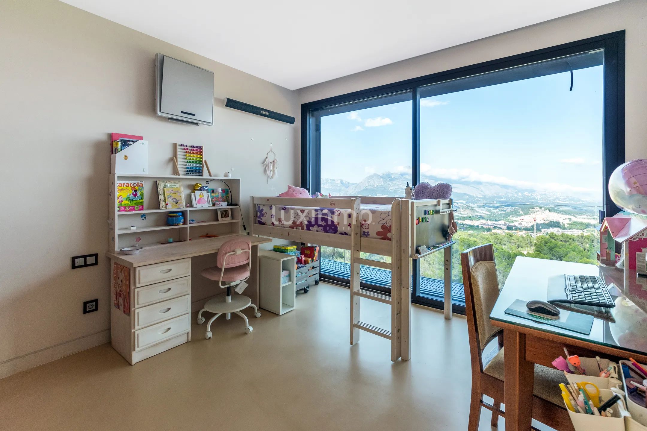 Preciosa villa moderna con vistas al mar en venta en Polop — photo 19