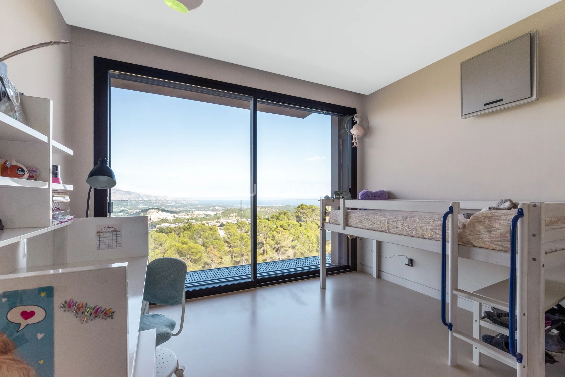 Preciosa villa moderna con vistas al mar en venta en Polop — photo 16