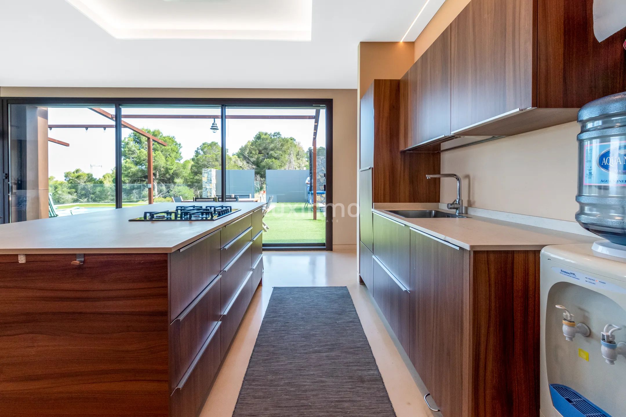 Preciosa villa moderna con vistas al mar en venta en Polop — photo 10