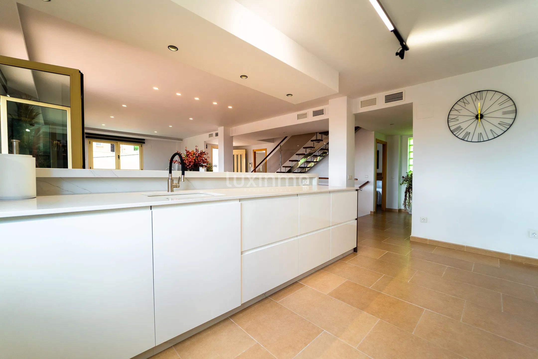 Luxurious colonial villa with sea views in Canuta, Calpe — photo 21