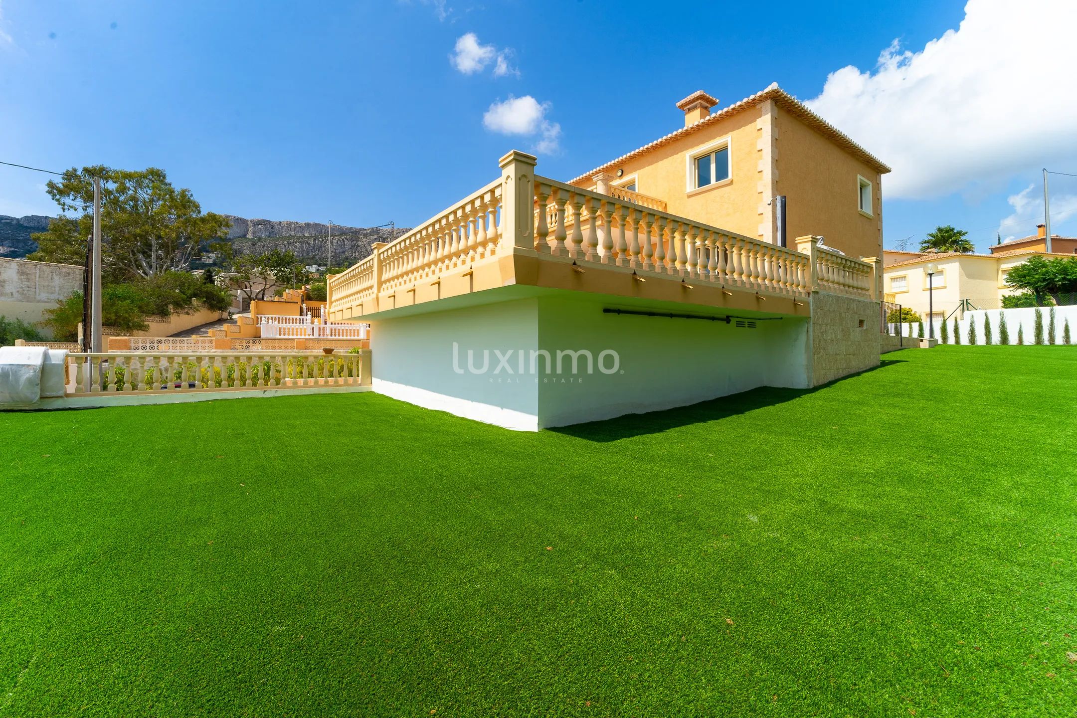 Luxurious colonial villa with sea views in Canuta, Calpe — photo 2