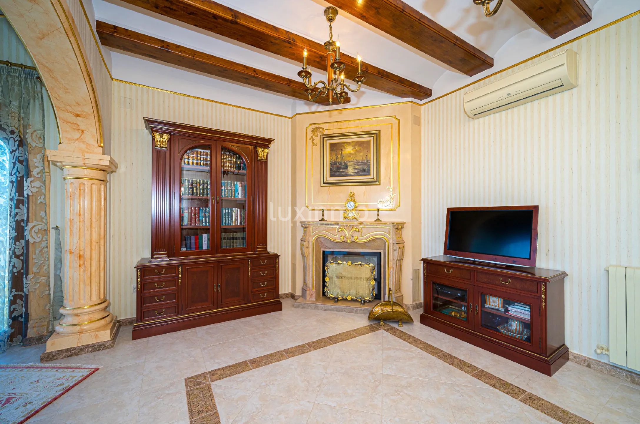 Villa in Javea in der Nähe des Strandes Arenal kaufen — photo 4