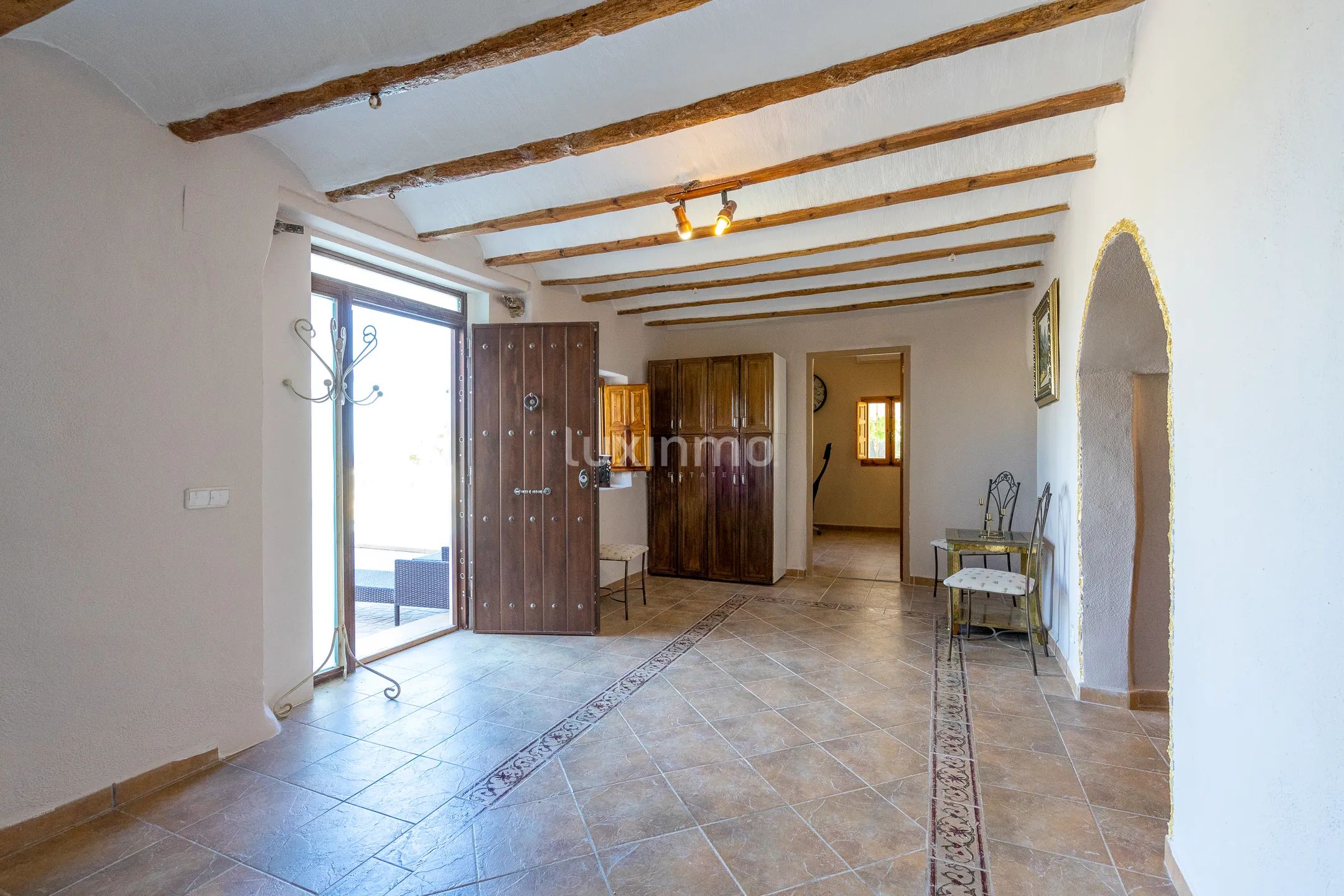 Detached House with Breathtaking Views and Luxurious Amenities in La Nucia — photo 35