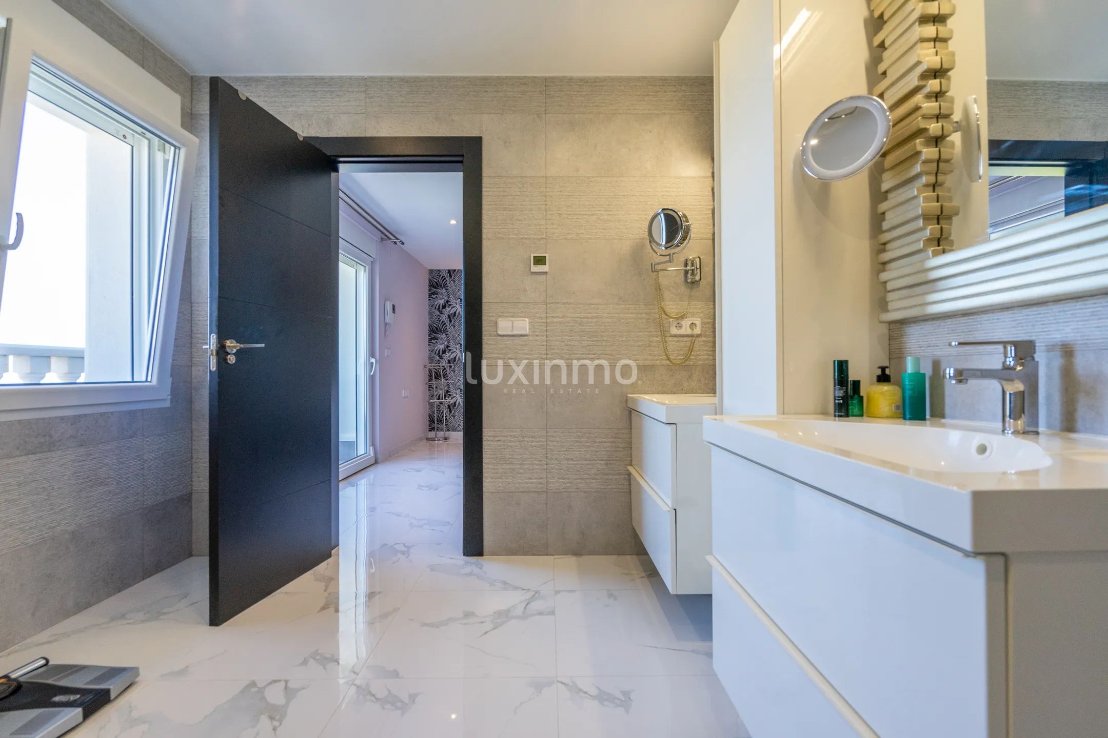 Detached House with Breathtaking Views and Luxurious Amenities in La Nucia — photo 26