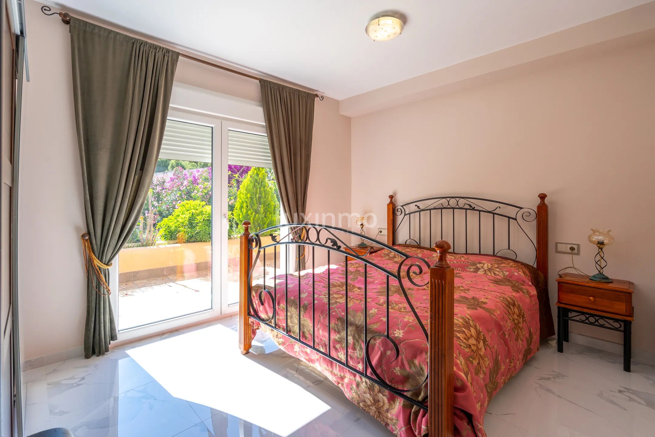 Detached House with Breathtaking Views and Luxurious Amenities in La Nucia — photo 17