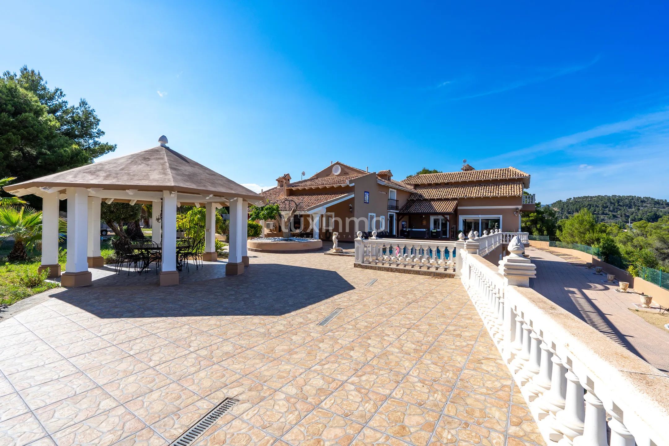 Detached House with Breathtaking Views and Luxurious Amenities in La Nucia — photo 6