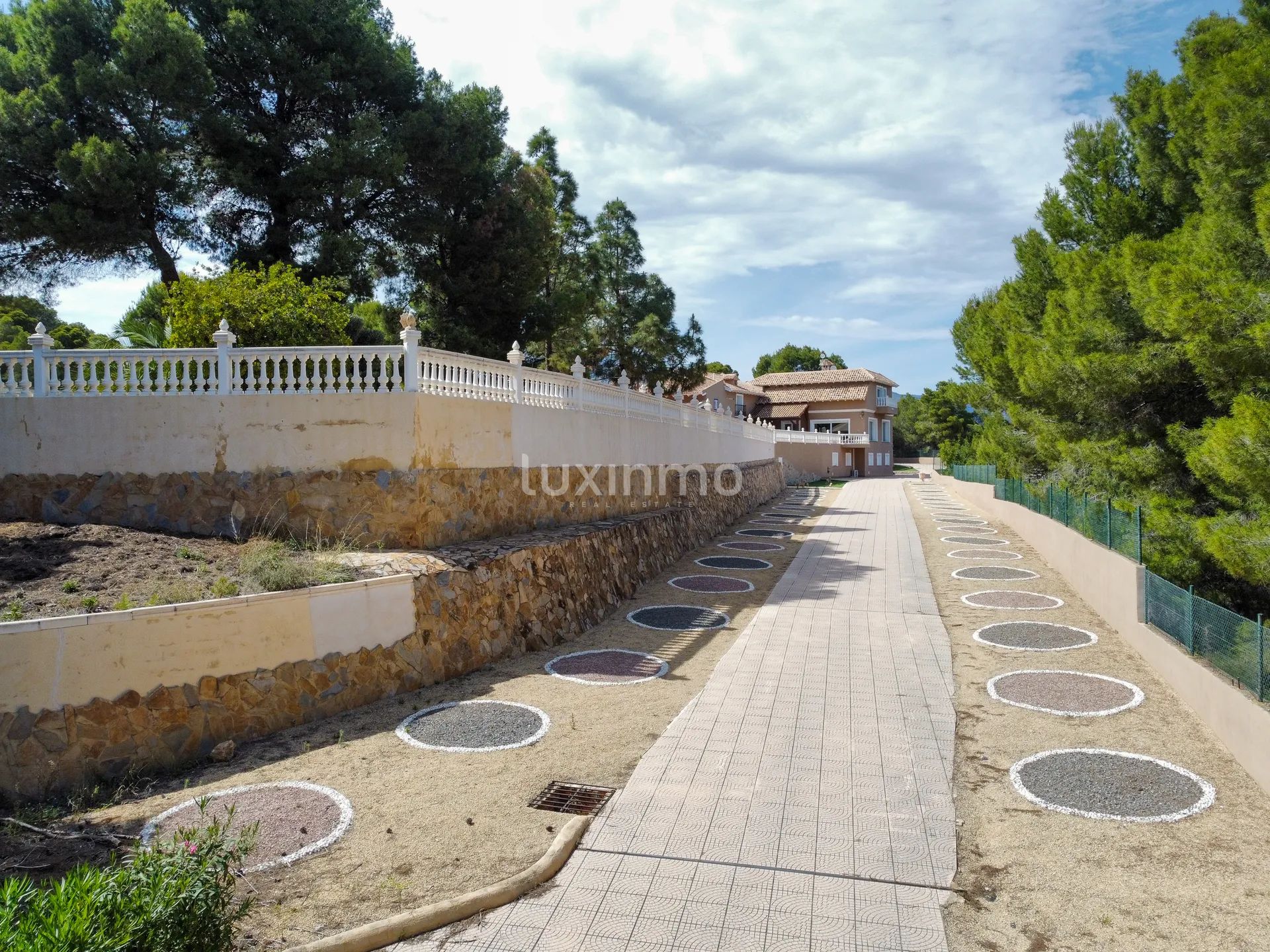 Detached House with Breathtaking Views and Luxurious Amenities in La Nucia — photo 57