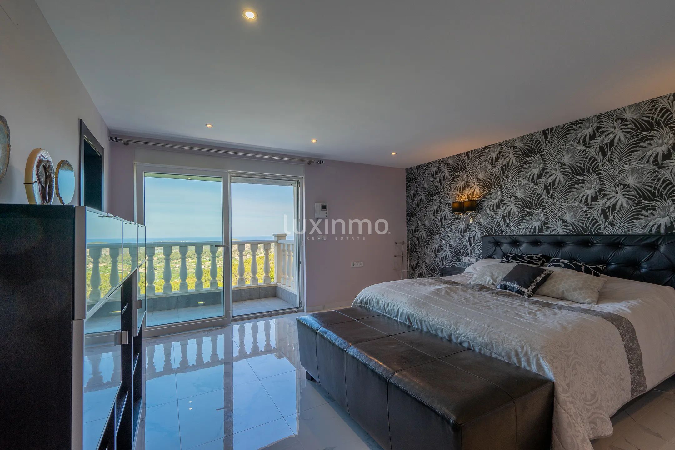 Detached House with Breathtaking Views and Luxurious Amenities in La Nucia — photo 24