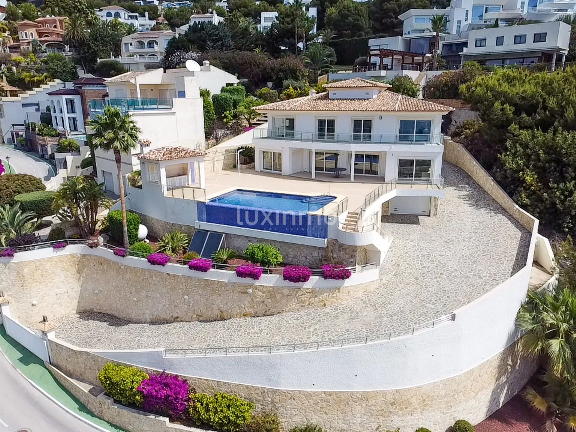 Luksuriøs enebolig med 5 soverom og fantastisk sjøutsikt i Altea Hills — photo 1